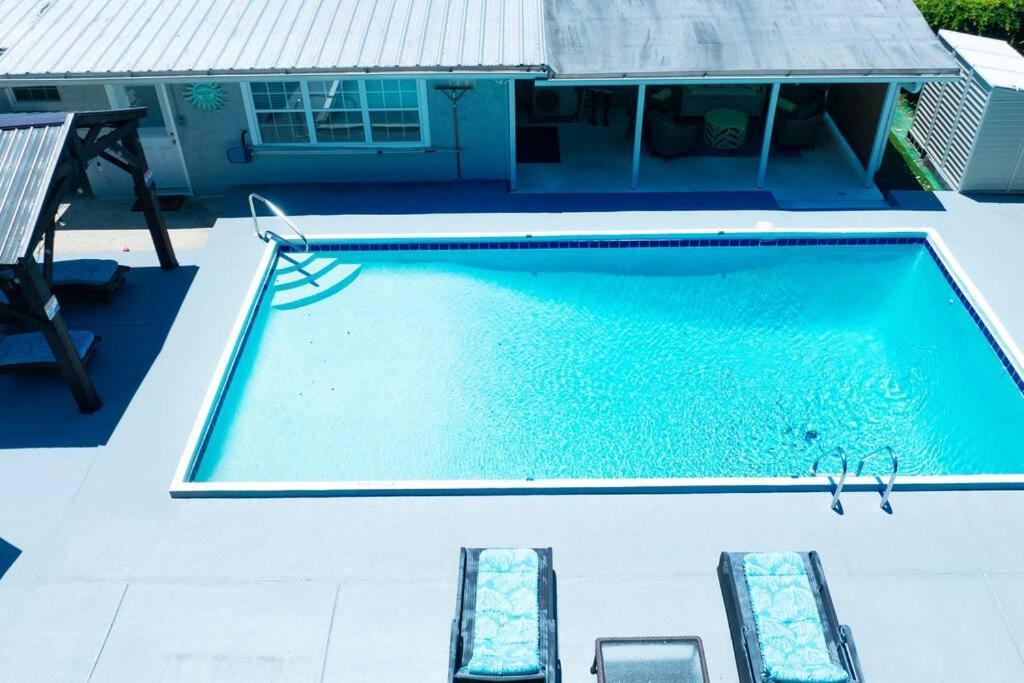 Happy Ours Pool Escape Villa *