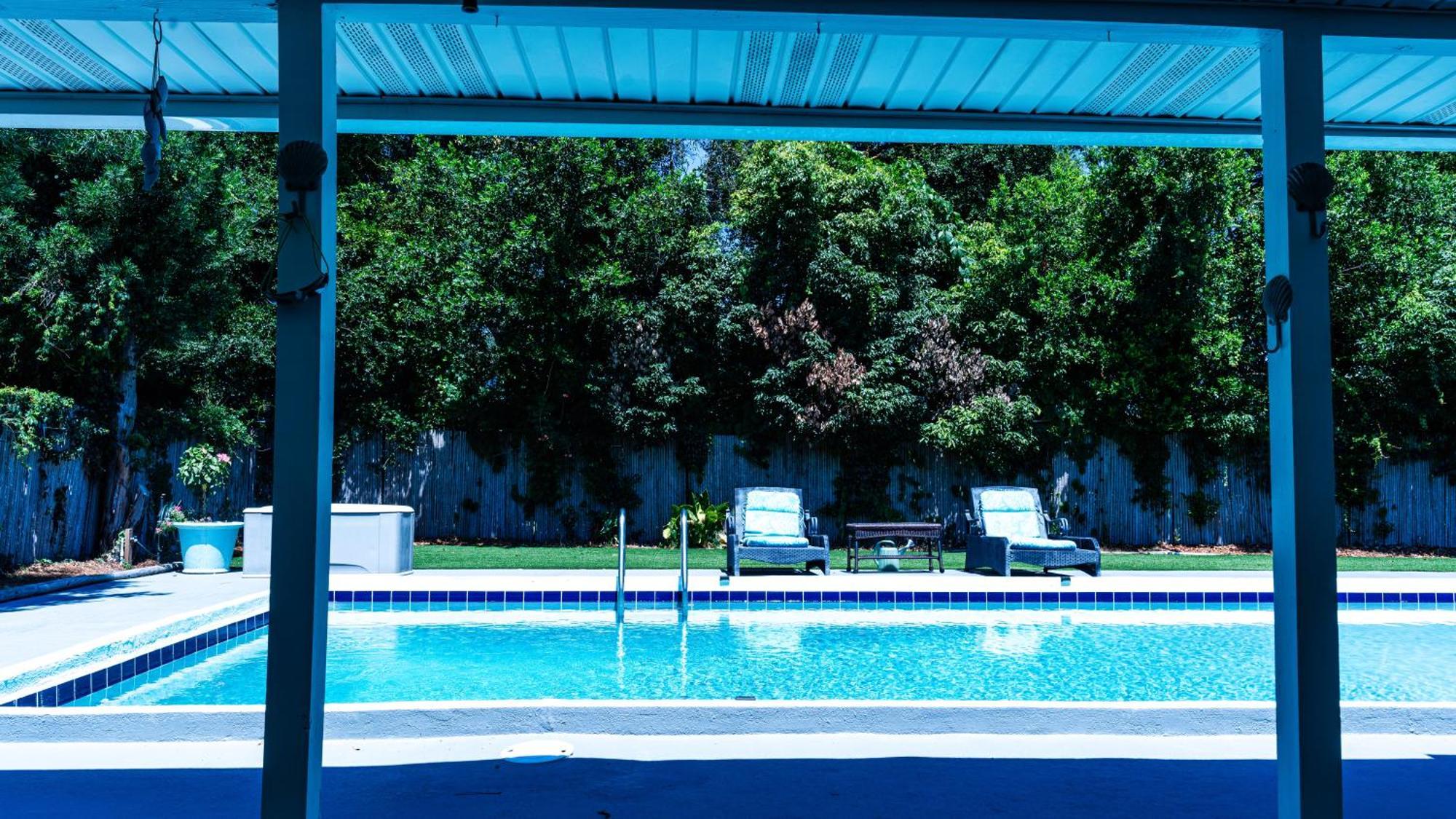 Happy Ours Pool Escape Villa *
