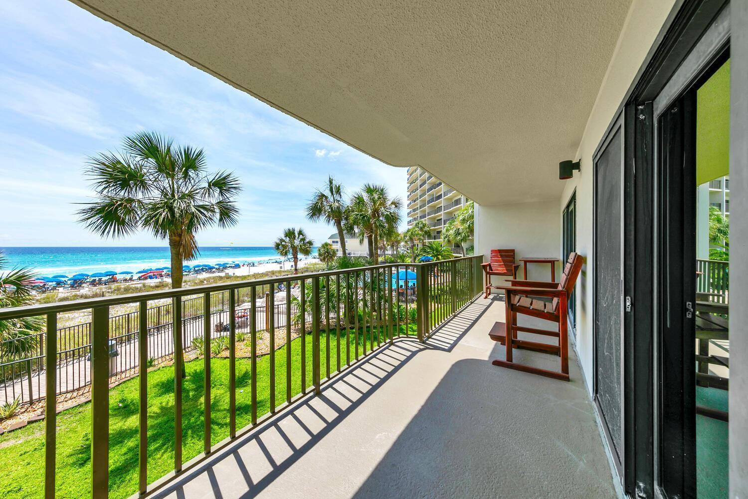 Commodore 203 * Panama City Beach