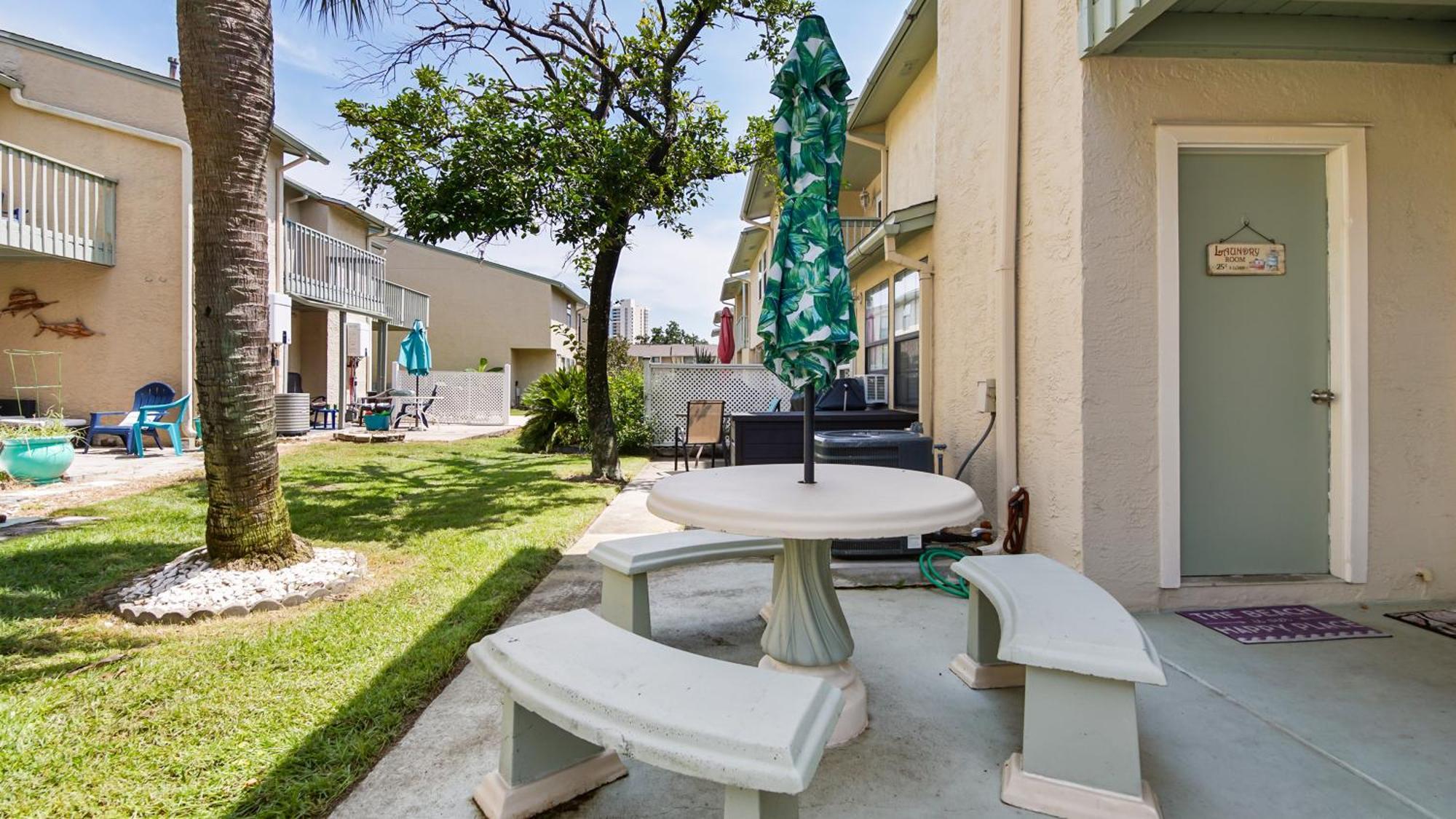 Holiday home Access Close To Walmart, Bowling,skating And Game Panama City Beach