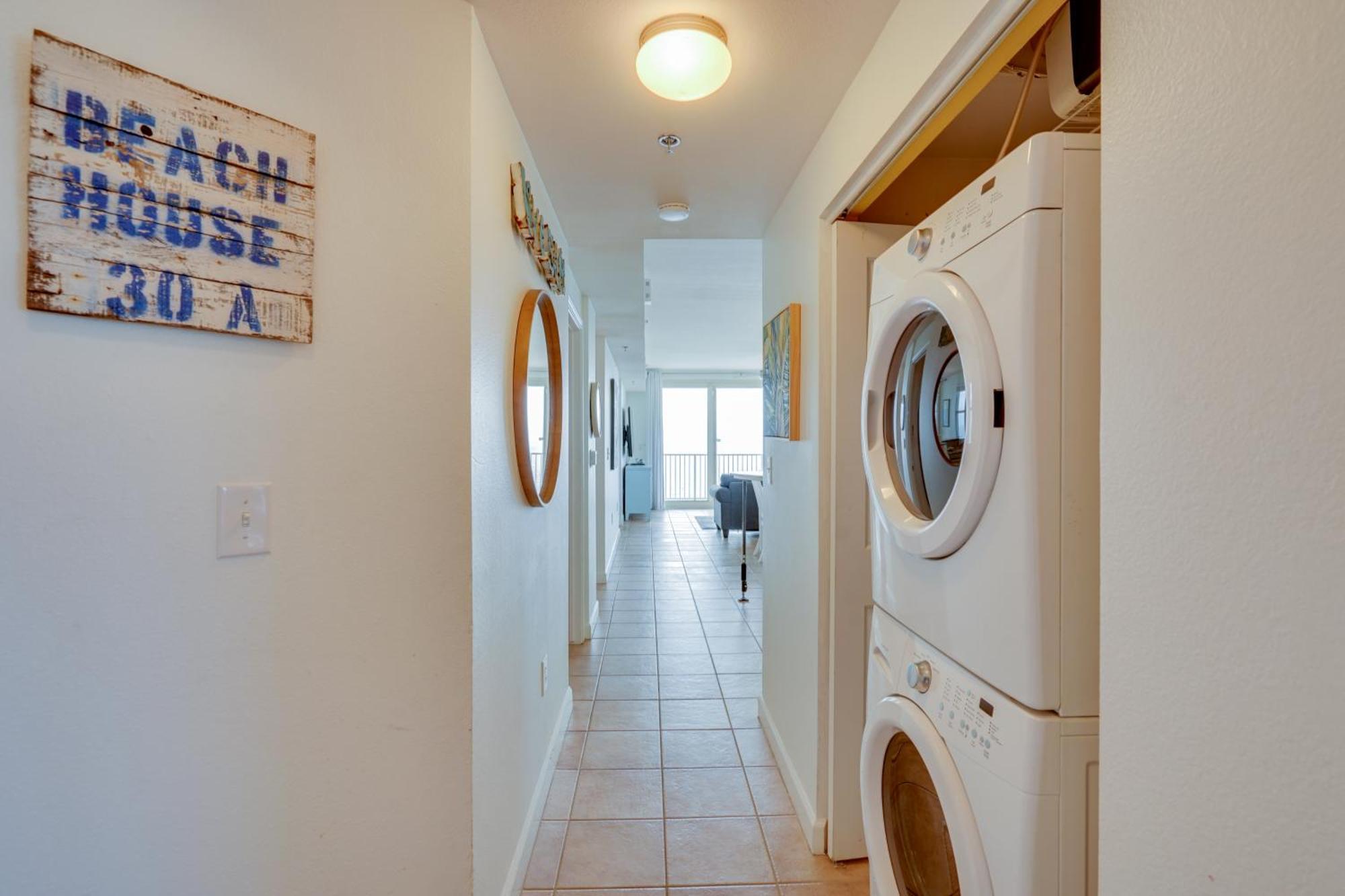 Beachfront Pcb With Ocean View, Pool Access! *