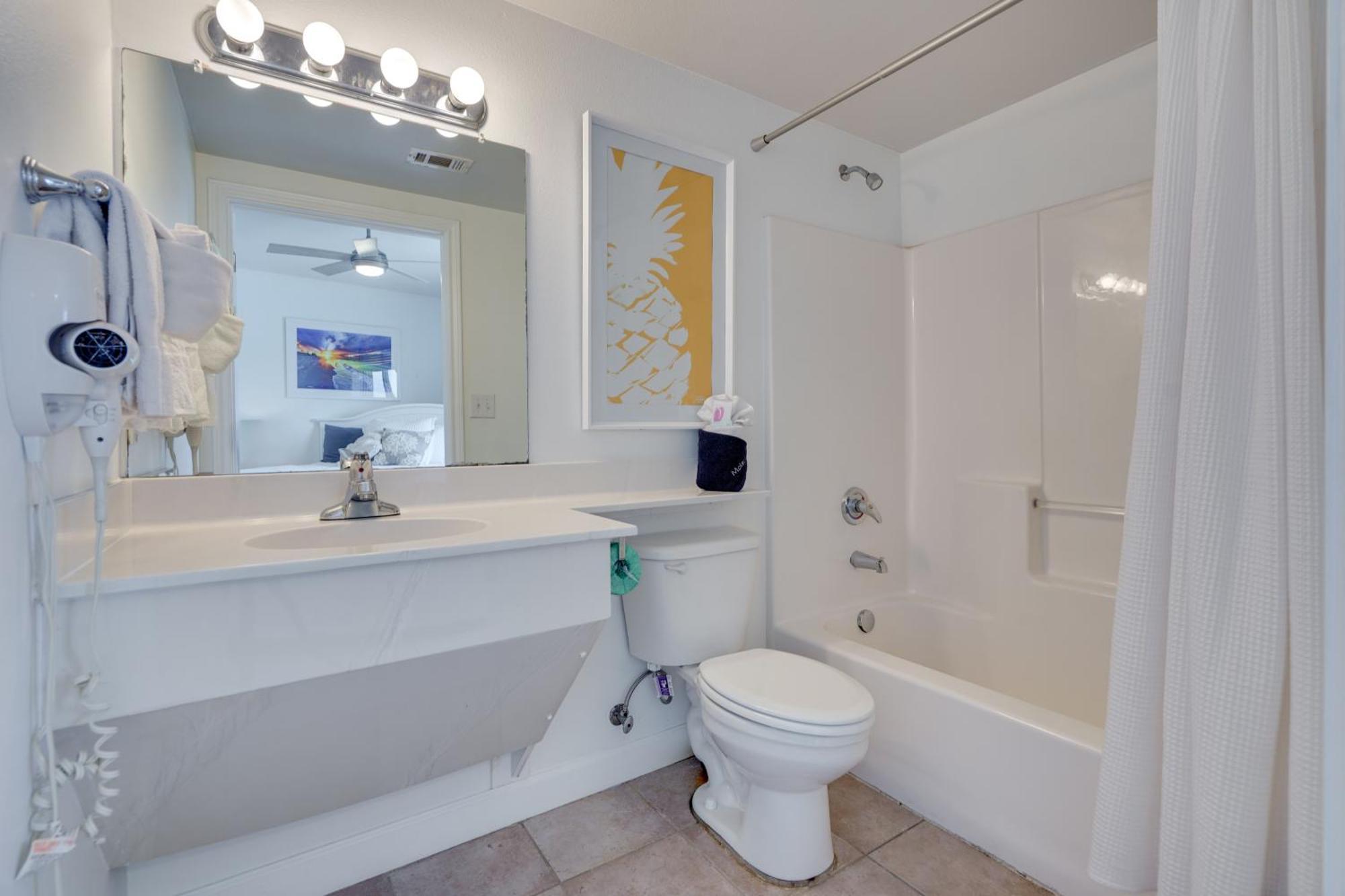 Beachfront Pcb With Ocean View, Pool Access! Panama City Beach