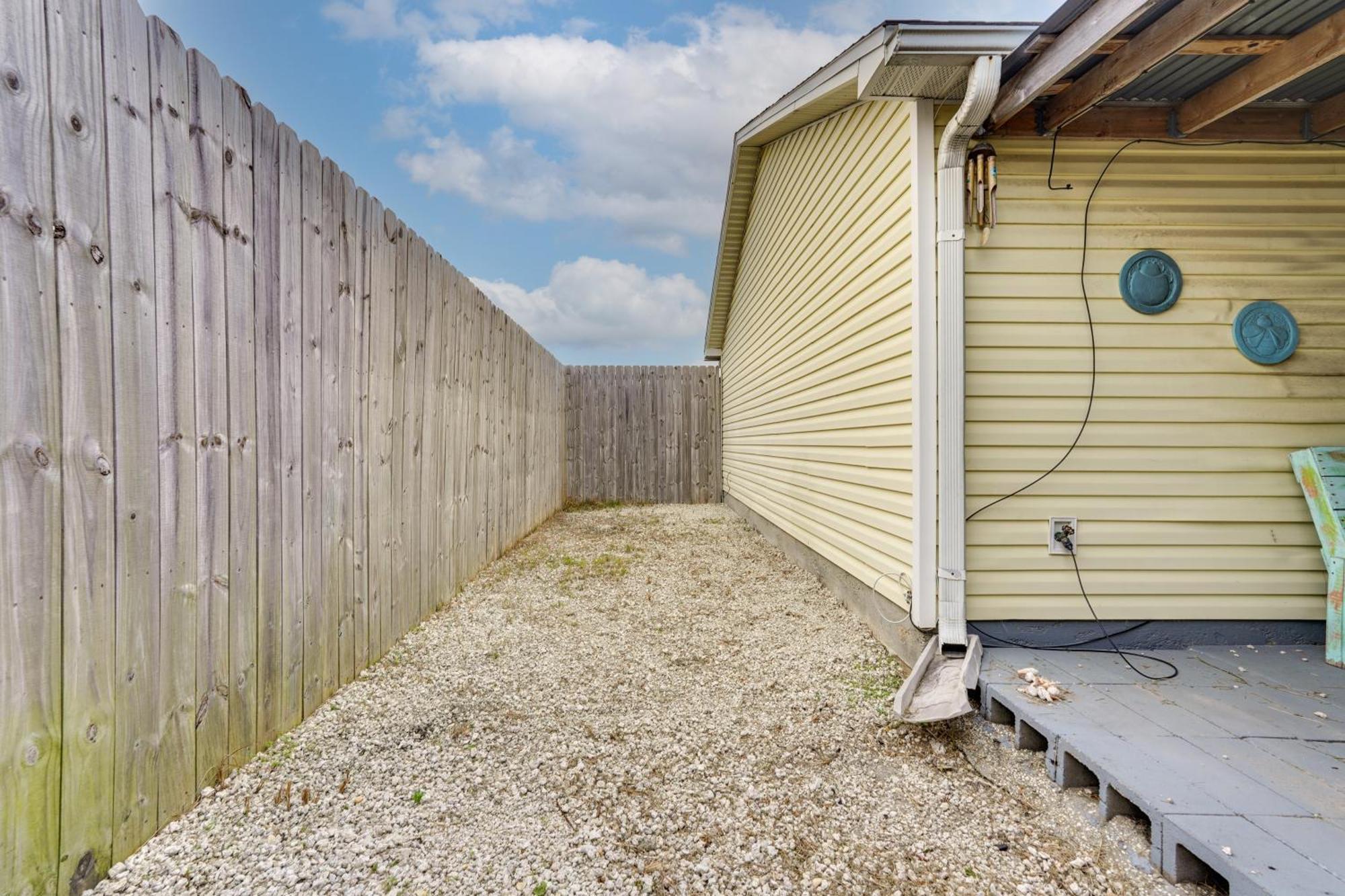Holiday home Pet-friendly Pcb Duplex - Walk To Beach! *