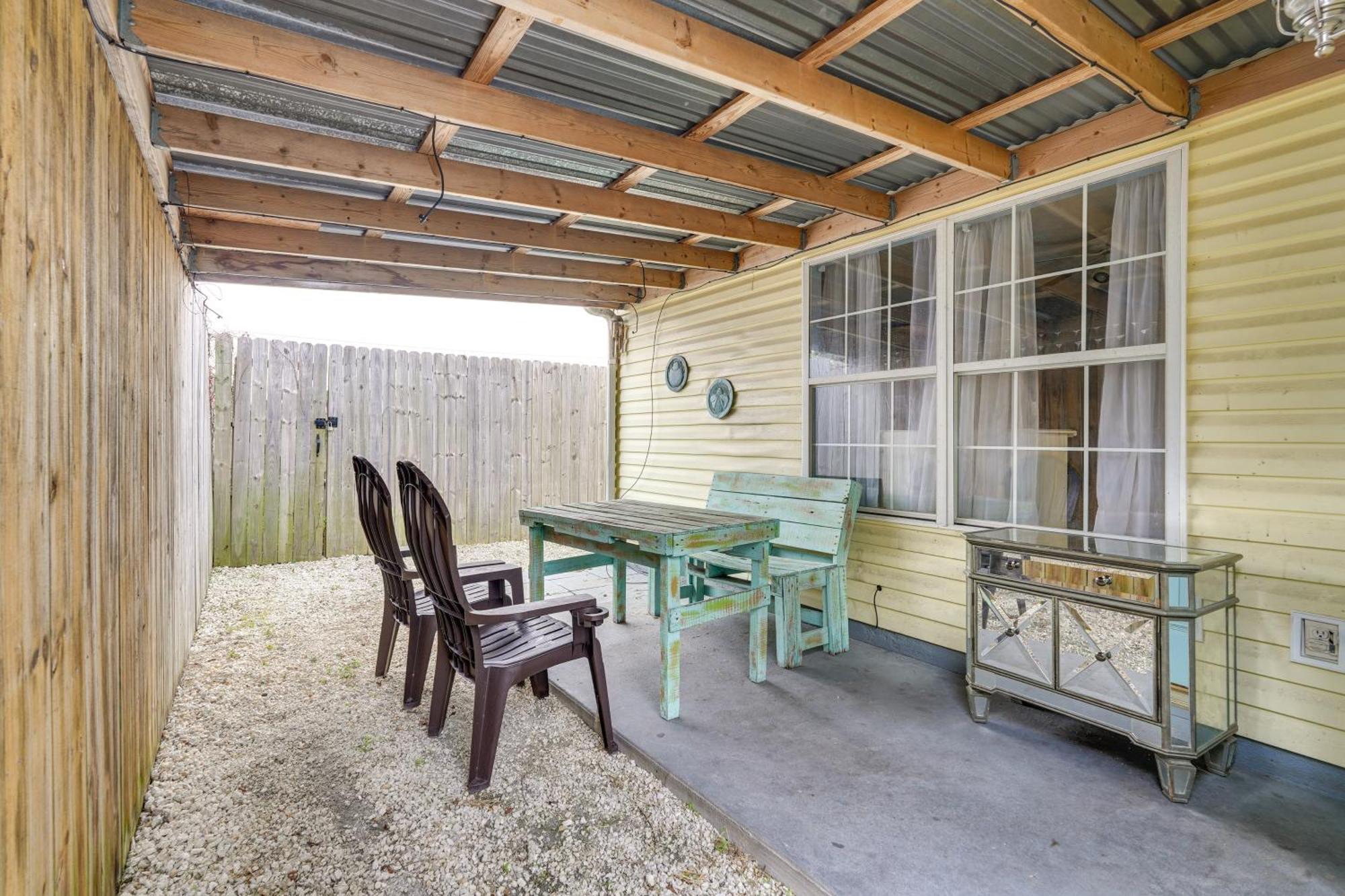 Pet-friendly Pcb Duplex - Walk To Beach! Panama City Beach