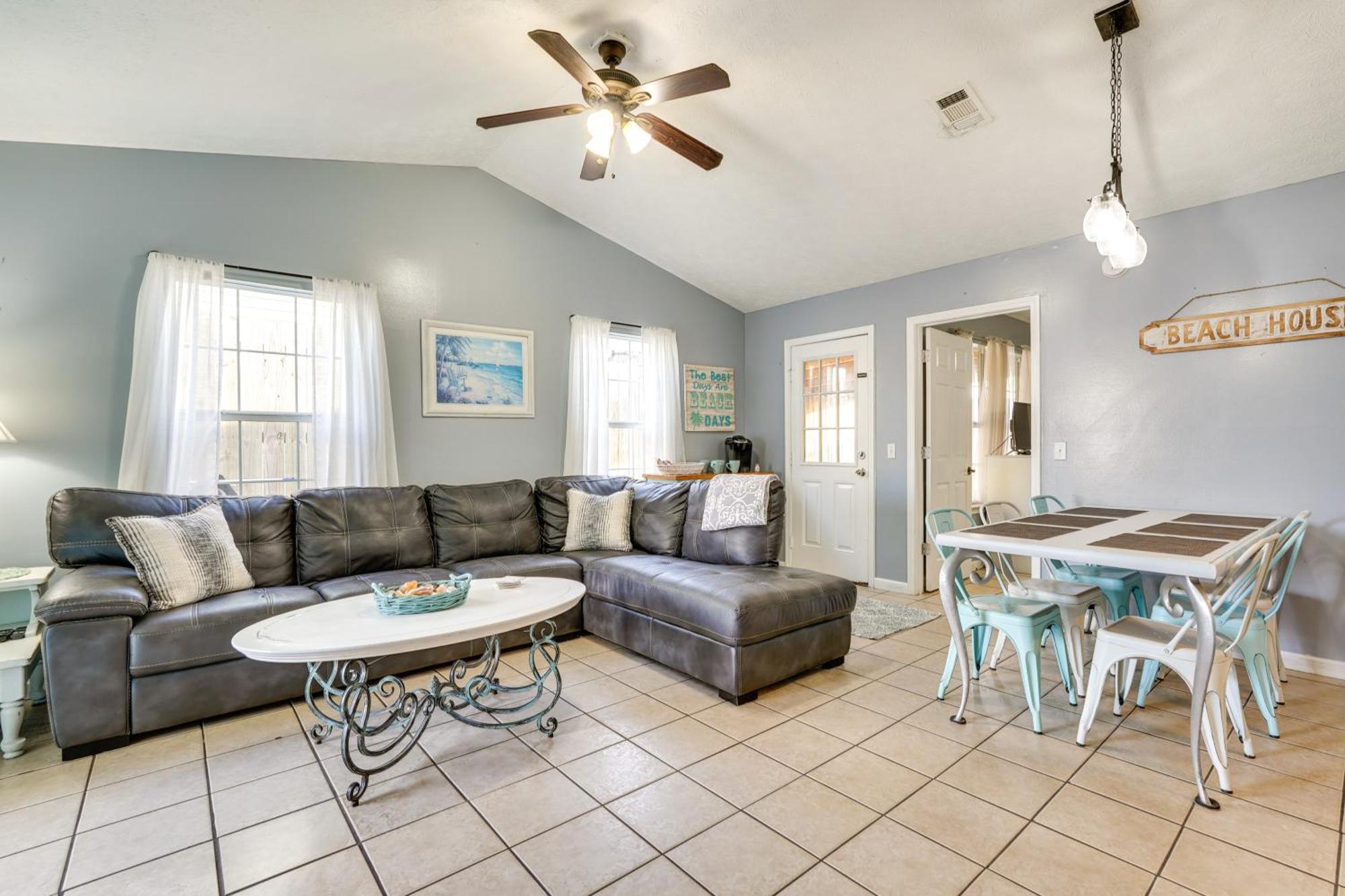 Pet-friendly Pcb Duplex - Walk To Beach! Panama City Beach