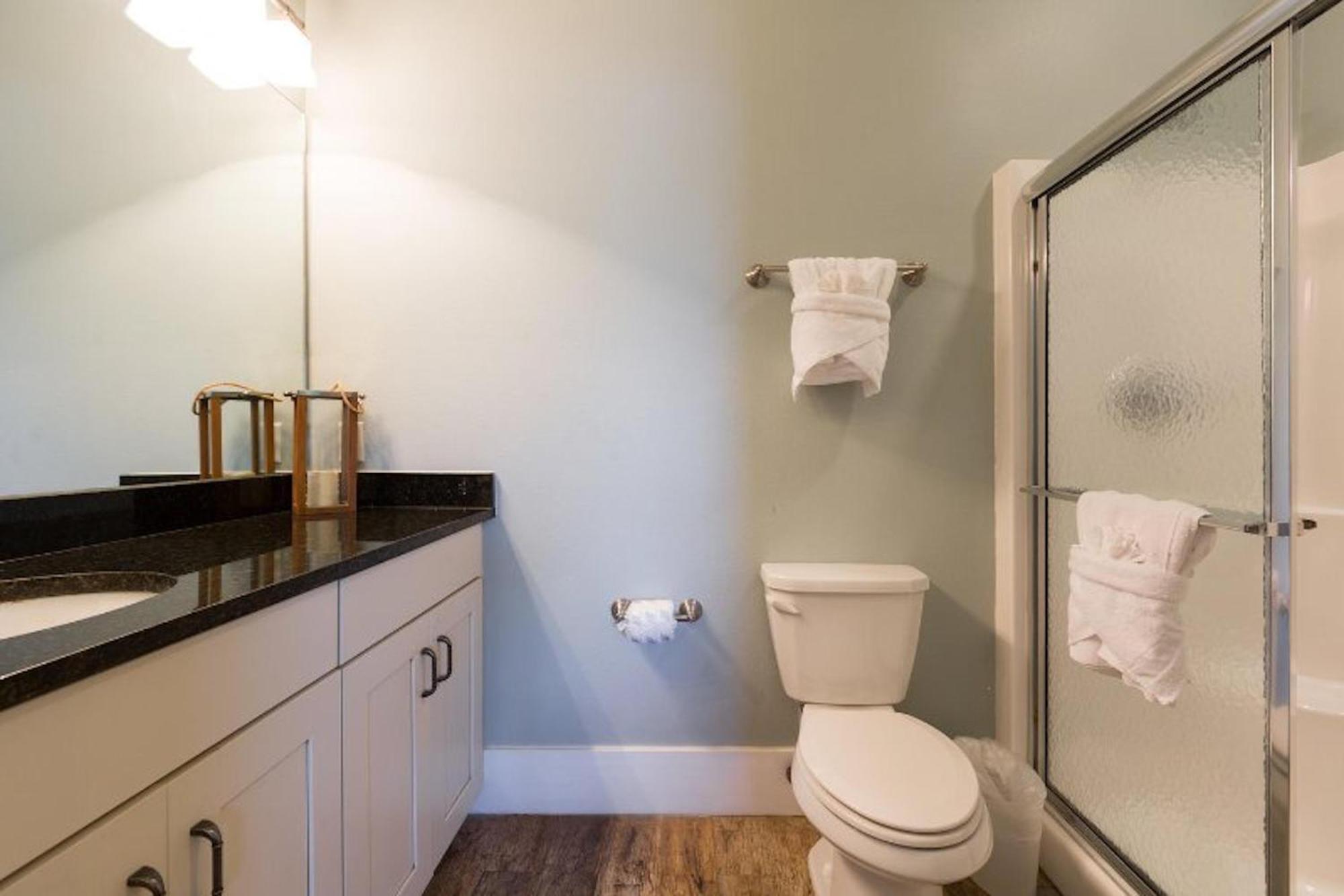 The Pelicans Nest - Beachfront 4 Bdrm 4 And Half Bath With Pool And Hot Tub!