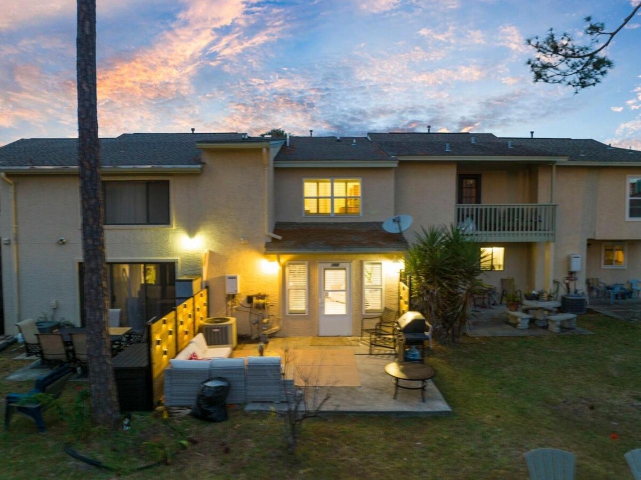 Stylish 4br Canal View 11 Pools House Holiday home *