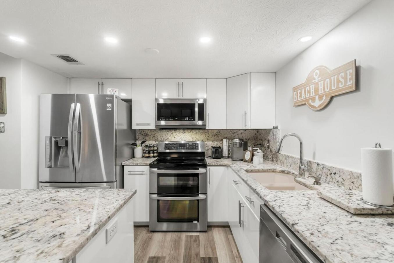 Stylish 4br Canal View 11 Pools House * Panama City Beach