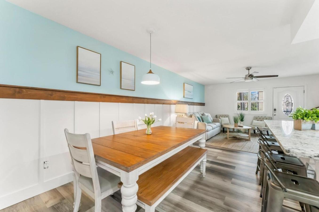 Stylish 4br Canal View 11 Pools House