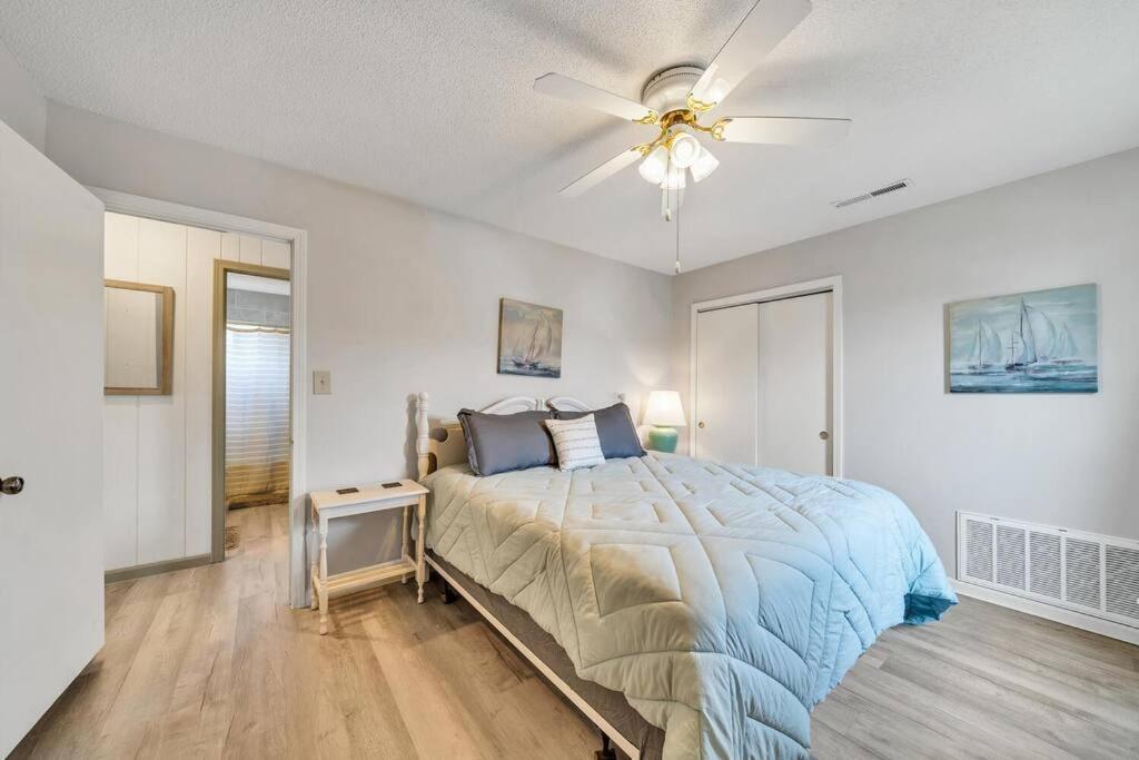 Nearby L Friends & Family L Pet-friendly