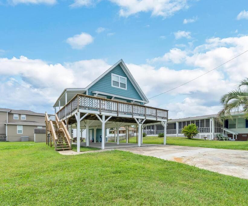 Nearby L Friends & Family L Pet-friendly