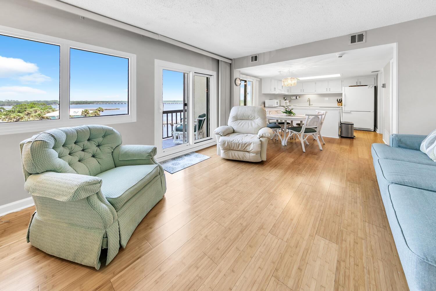 Pinnacle Port A-305 Holiday home *