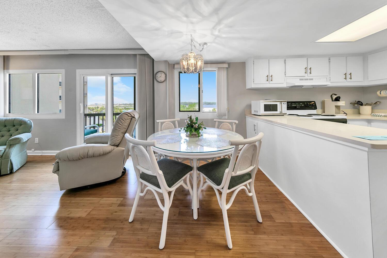 Pinnacle Port A-305 Holiday home *