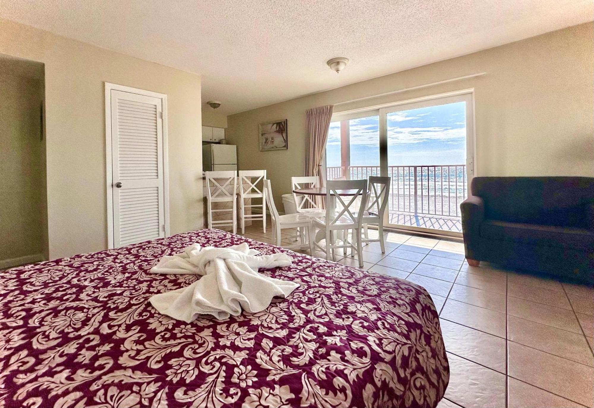 Casa Blanca Gulf Front 313 Panama City Beach