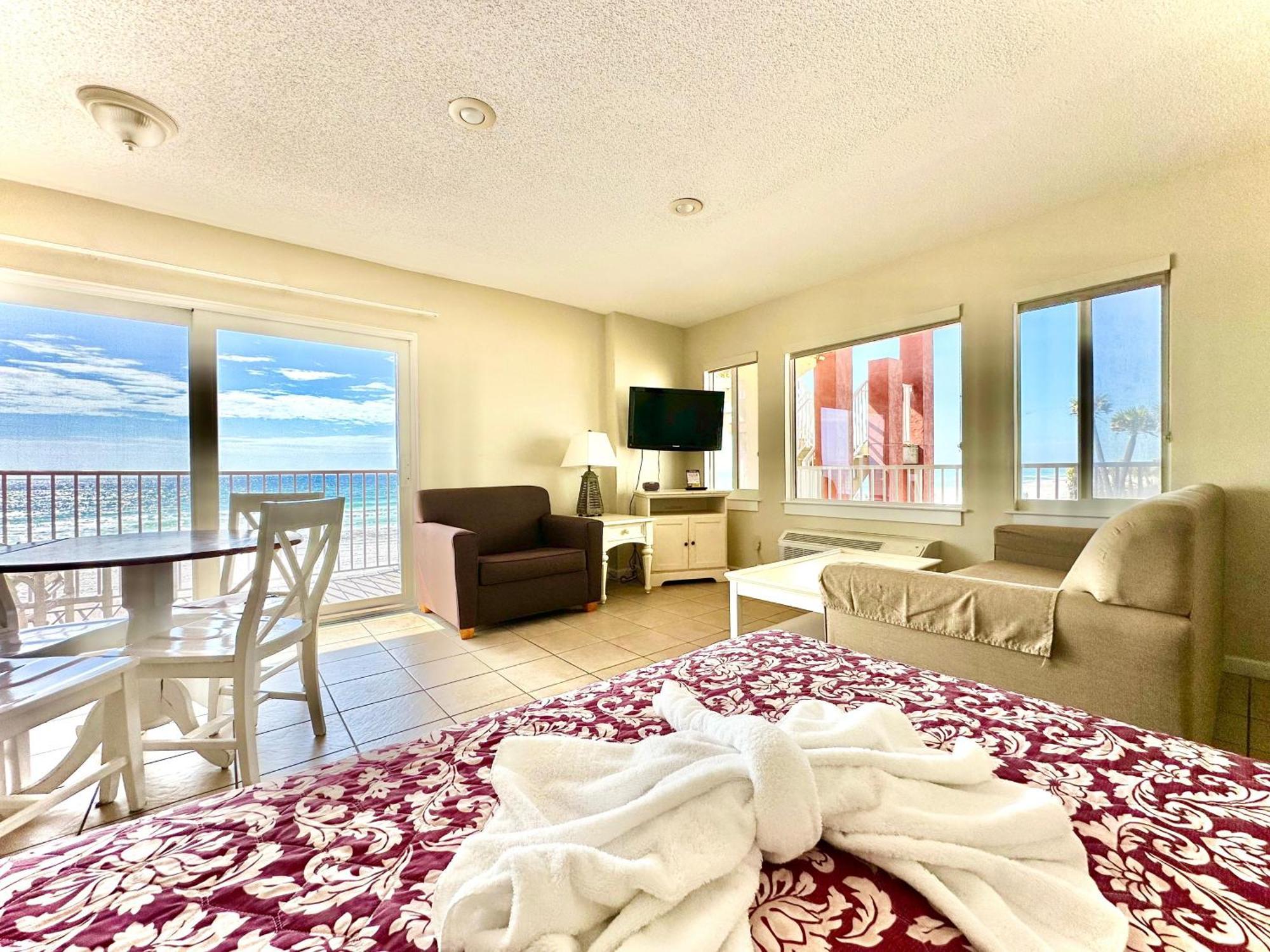 Casa Blanca Gulf Front 313 Apartment Panama City Beach
