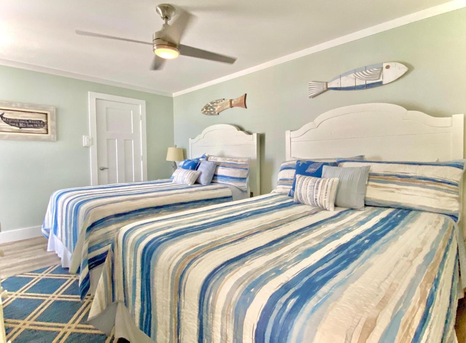 Holiday home Pelican Walk 912