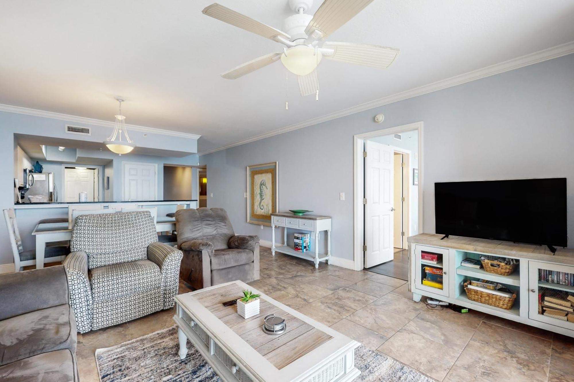 Emerald 1125 Apartment *