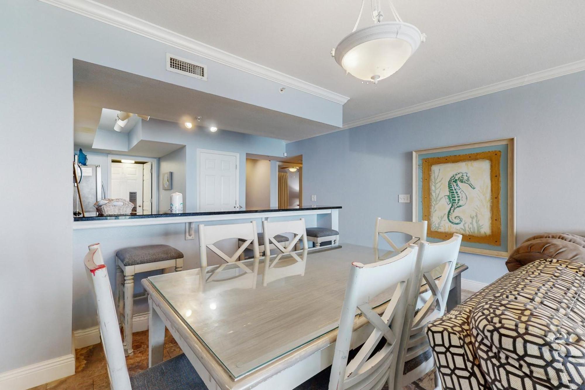 Emerald 1125 Apartment