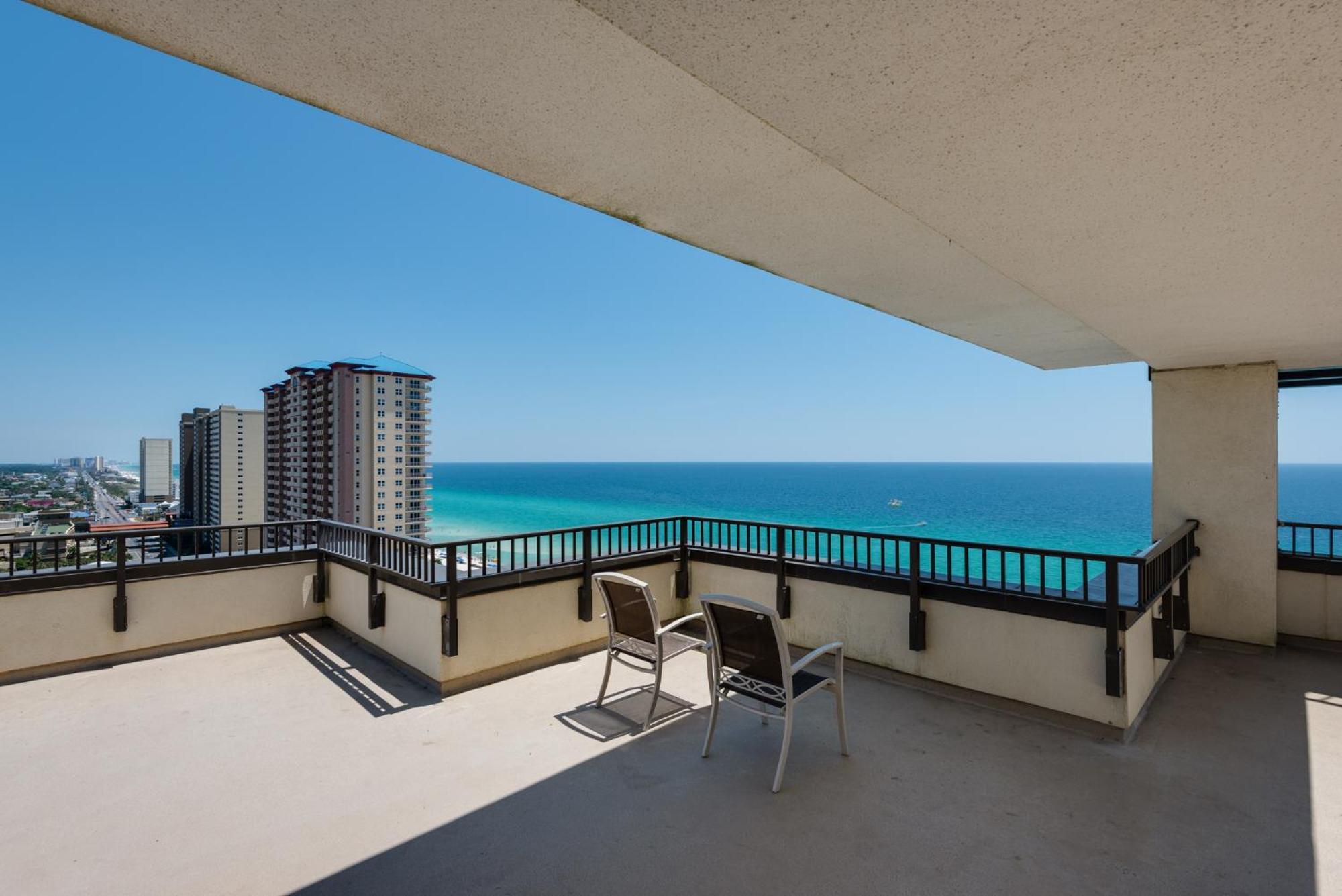 Warm And Inviting 1 Bd 1 Ba With Breathtaking Gulf Views *