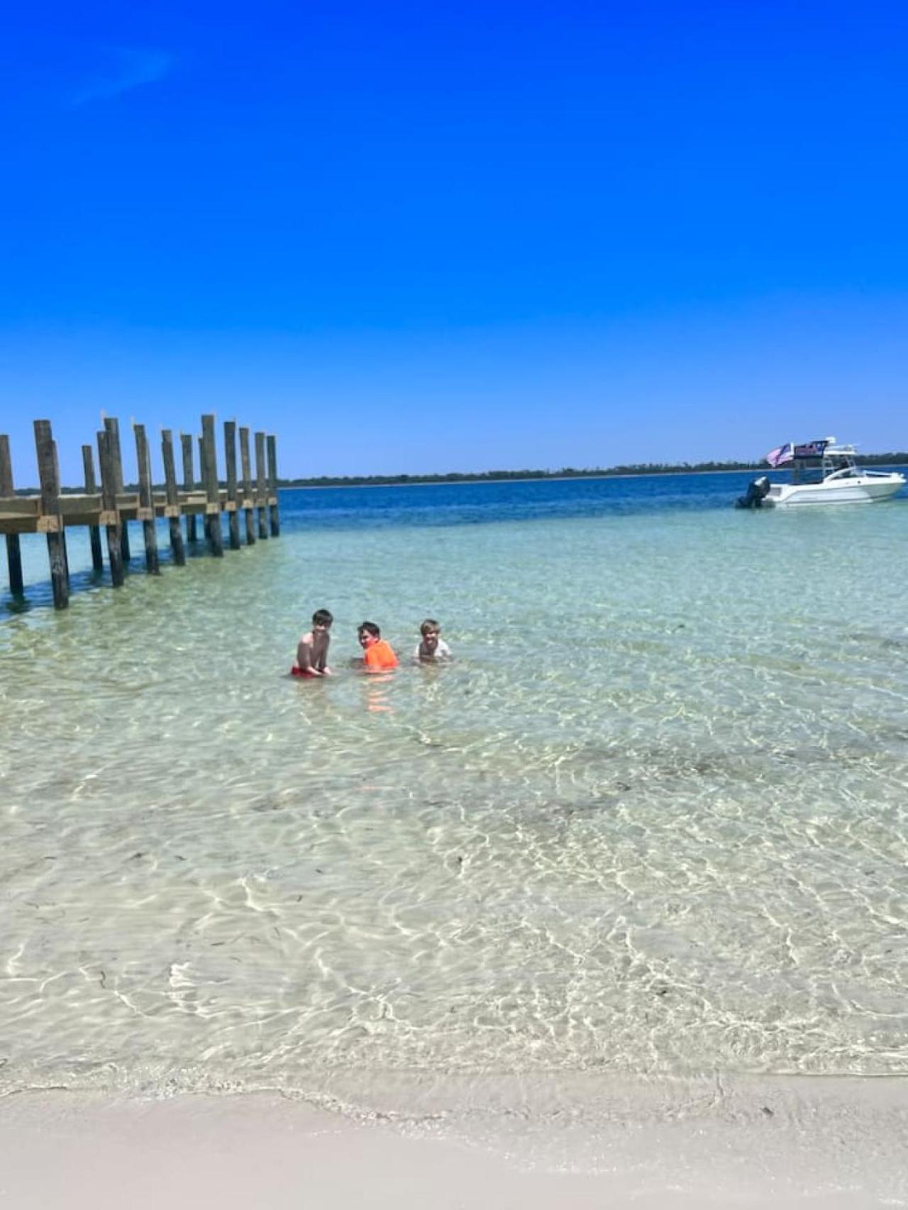 Dancin On The Waves On Lagoon Boat Dock, Pool, Firepit Holiday home Panama City Beach