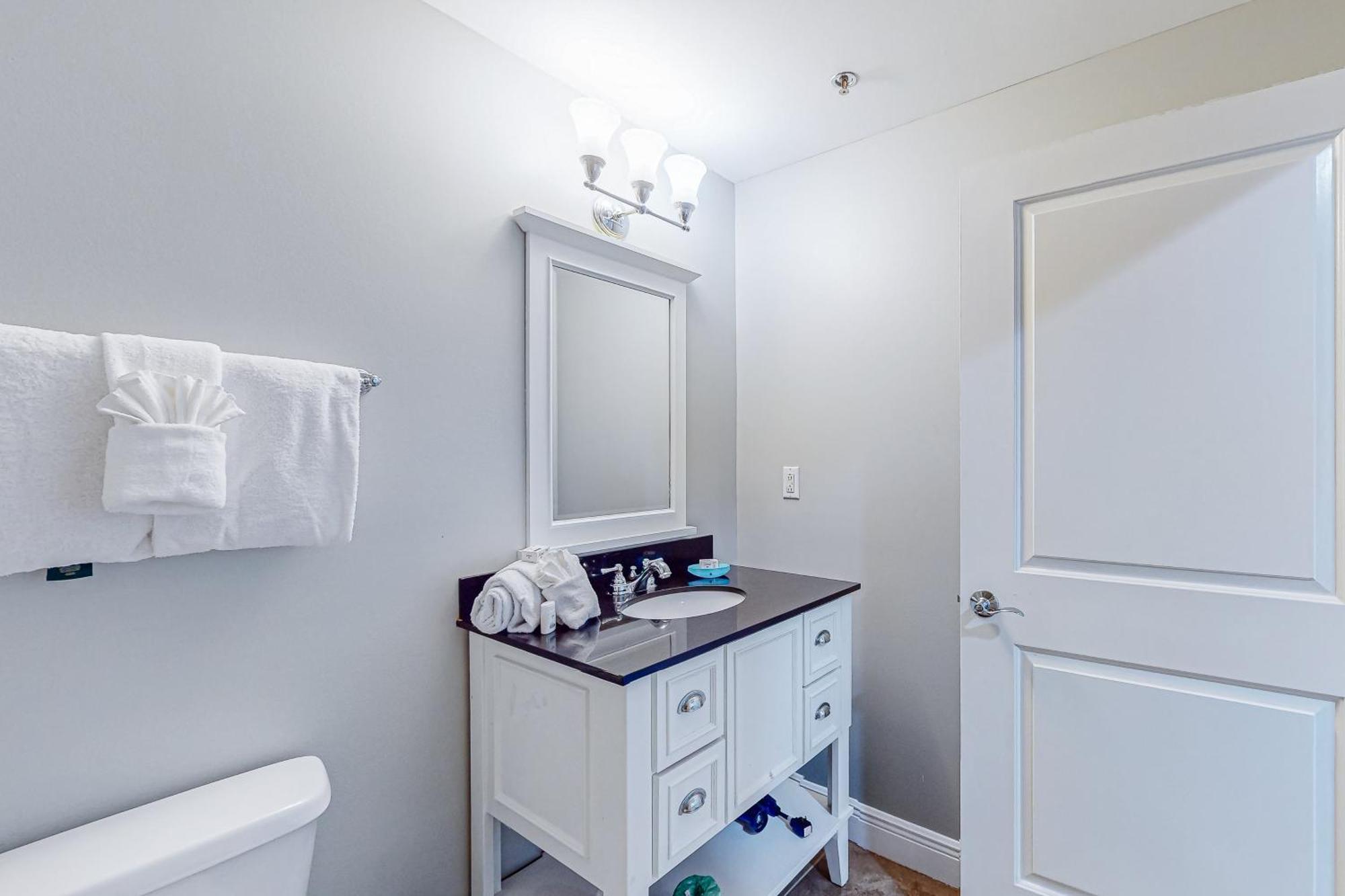 Sterling Breeze 1207-a Apartment