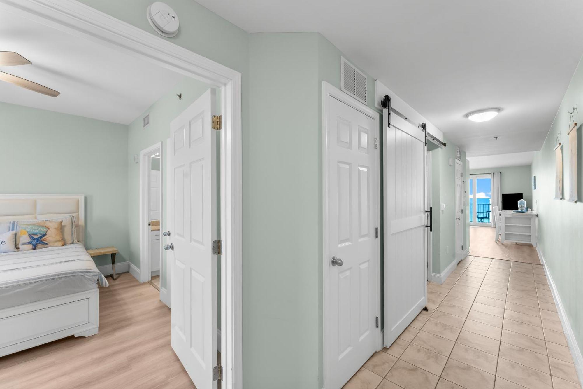 Holiday home Living Right At Laketown Wharf #1016 By Nautical *