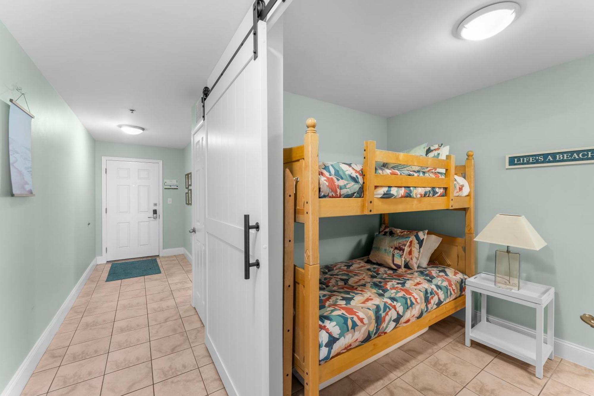 Living Right At Laketown Wharf #1016 By Nautical * Panama City Beach