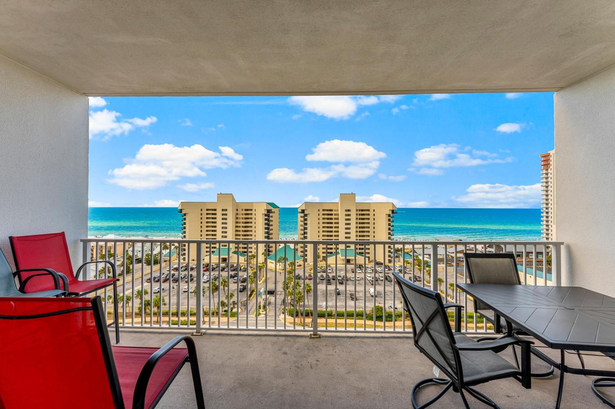 Living Right At Laketown Wharf #1016 By Nautical Holiday home Panama City Beach