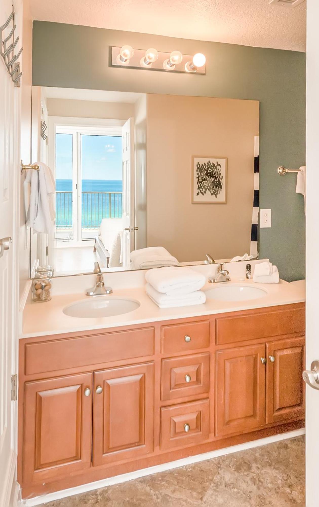 Deja Blue At Ocean Reef