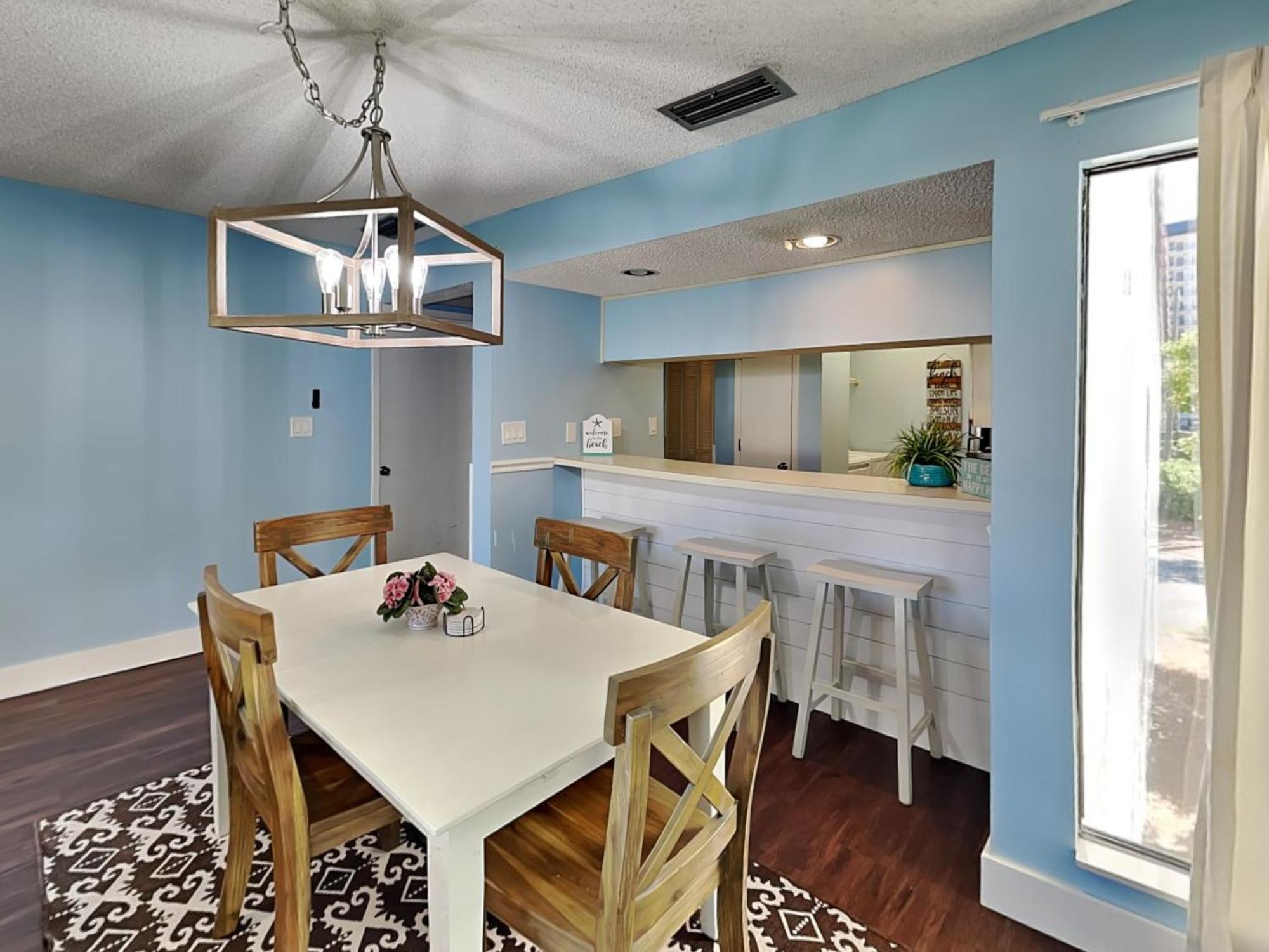 Edgewater 407 *