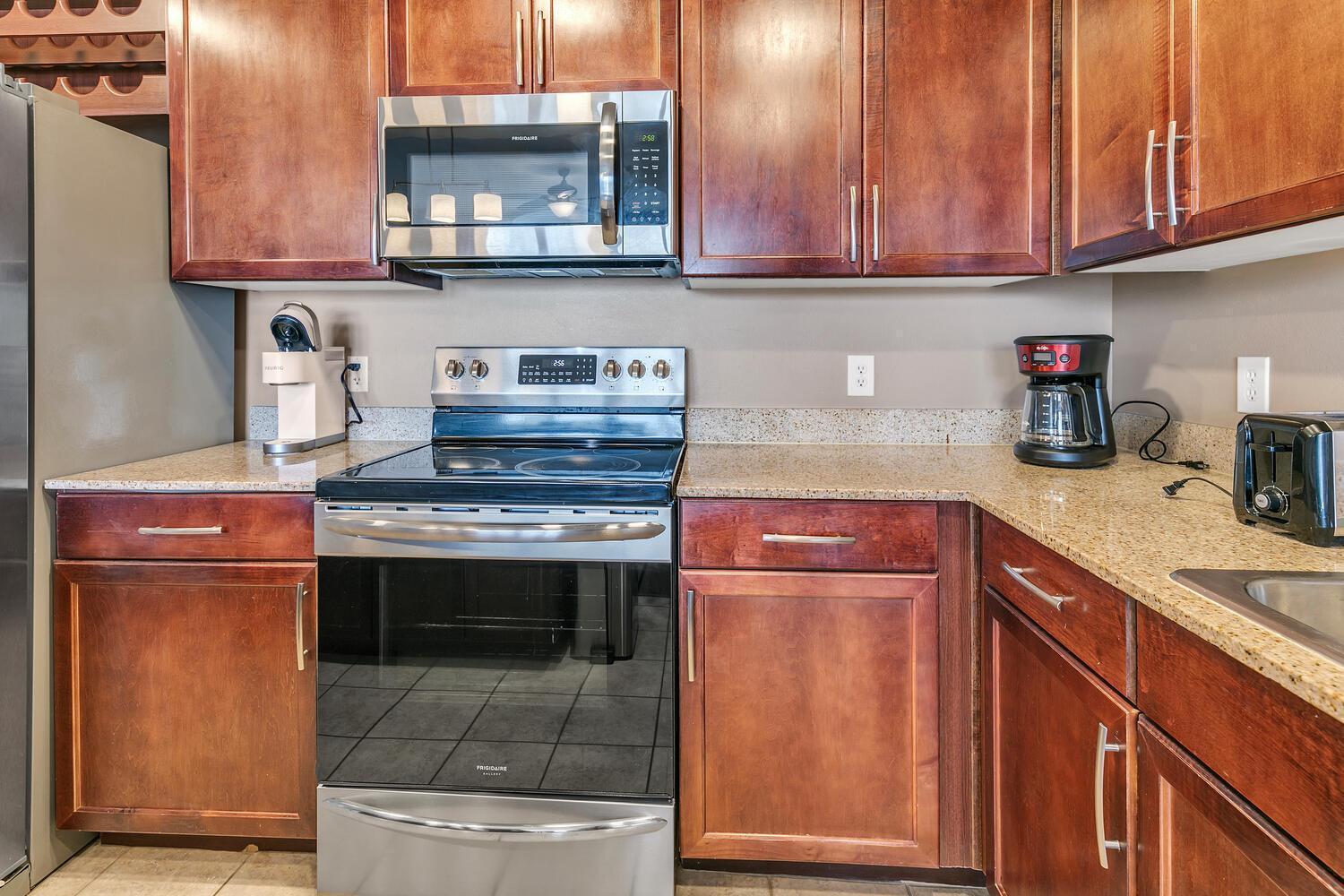 Laketown Wharf 903 *