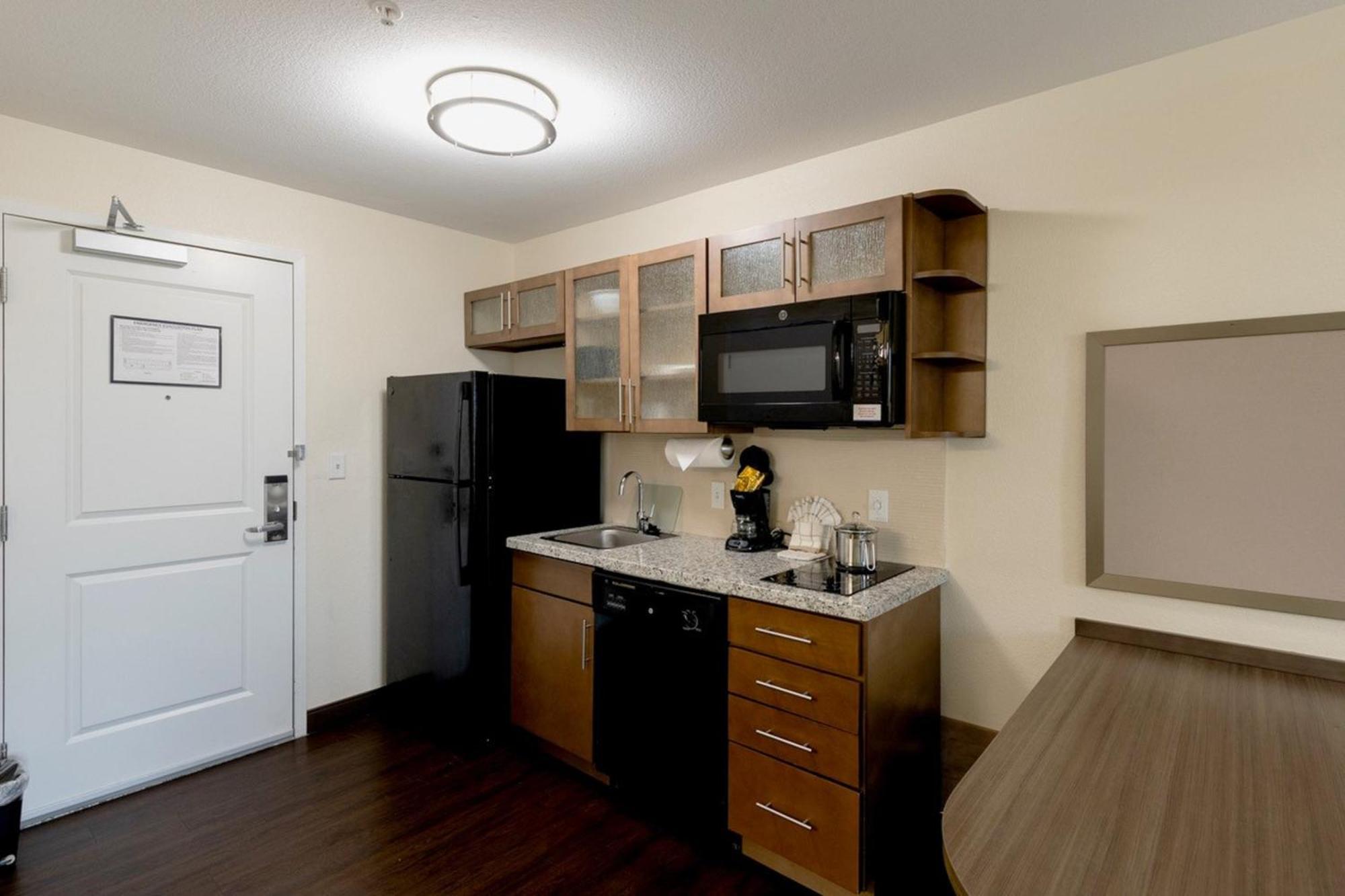 Hotel Candlewood - Panama Pier Park By Ihg
