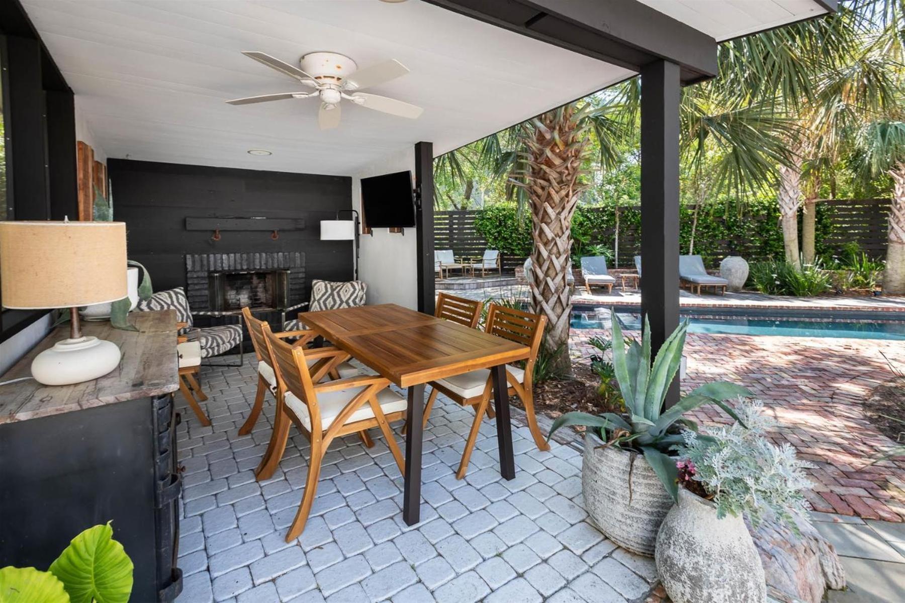 Seacrest West - 'fort Grace' Holiday home