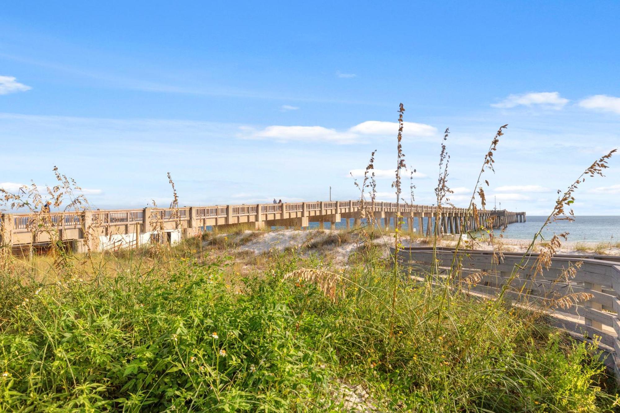 Pineapple Paradise! 6br 7ba Beachfront House! Private Pool! Grill! Sleeps 16!
