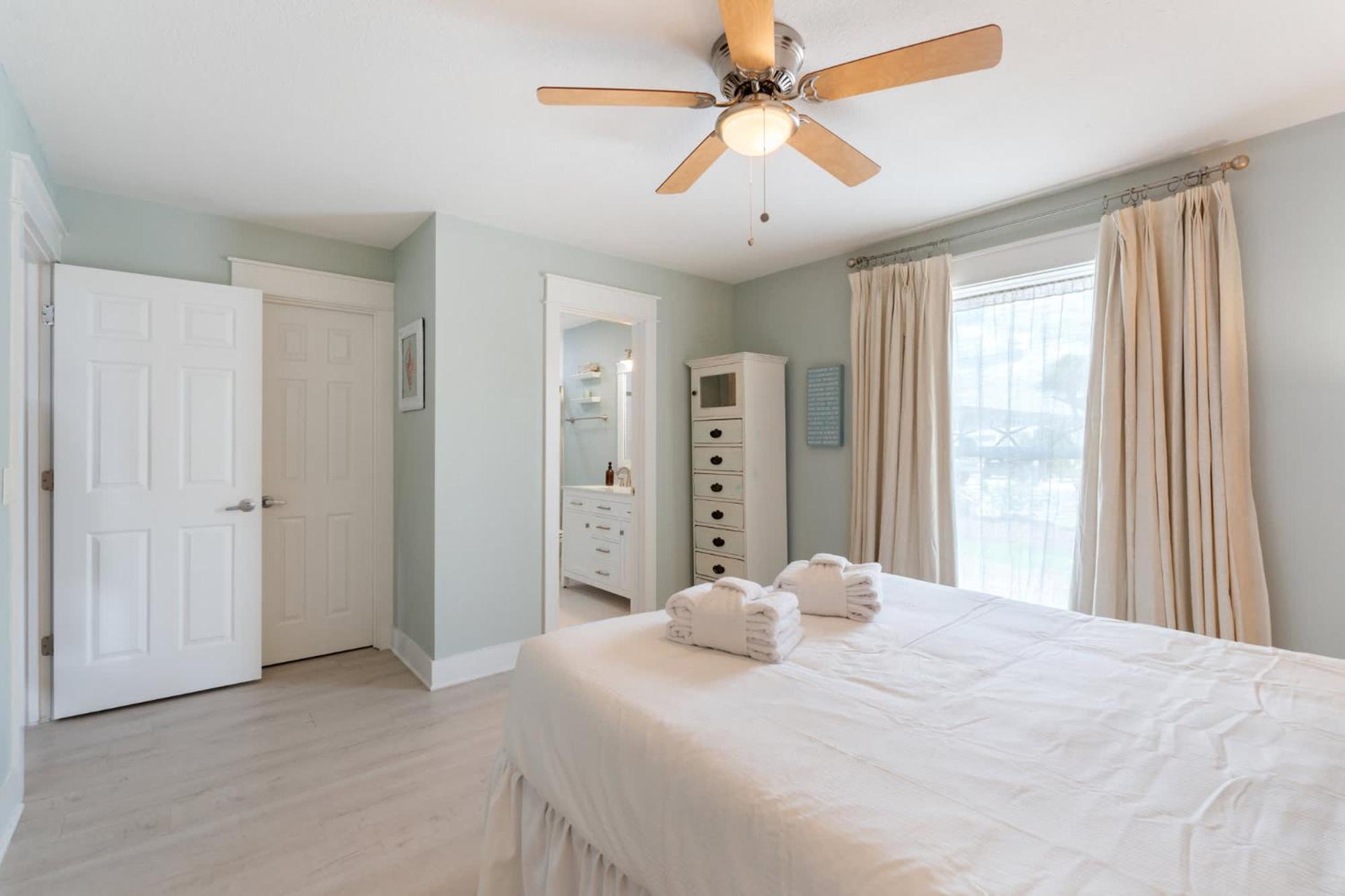 Holiday home Laguna Breeze-pet Friendly, Short Walk To Panama City Beach