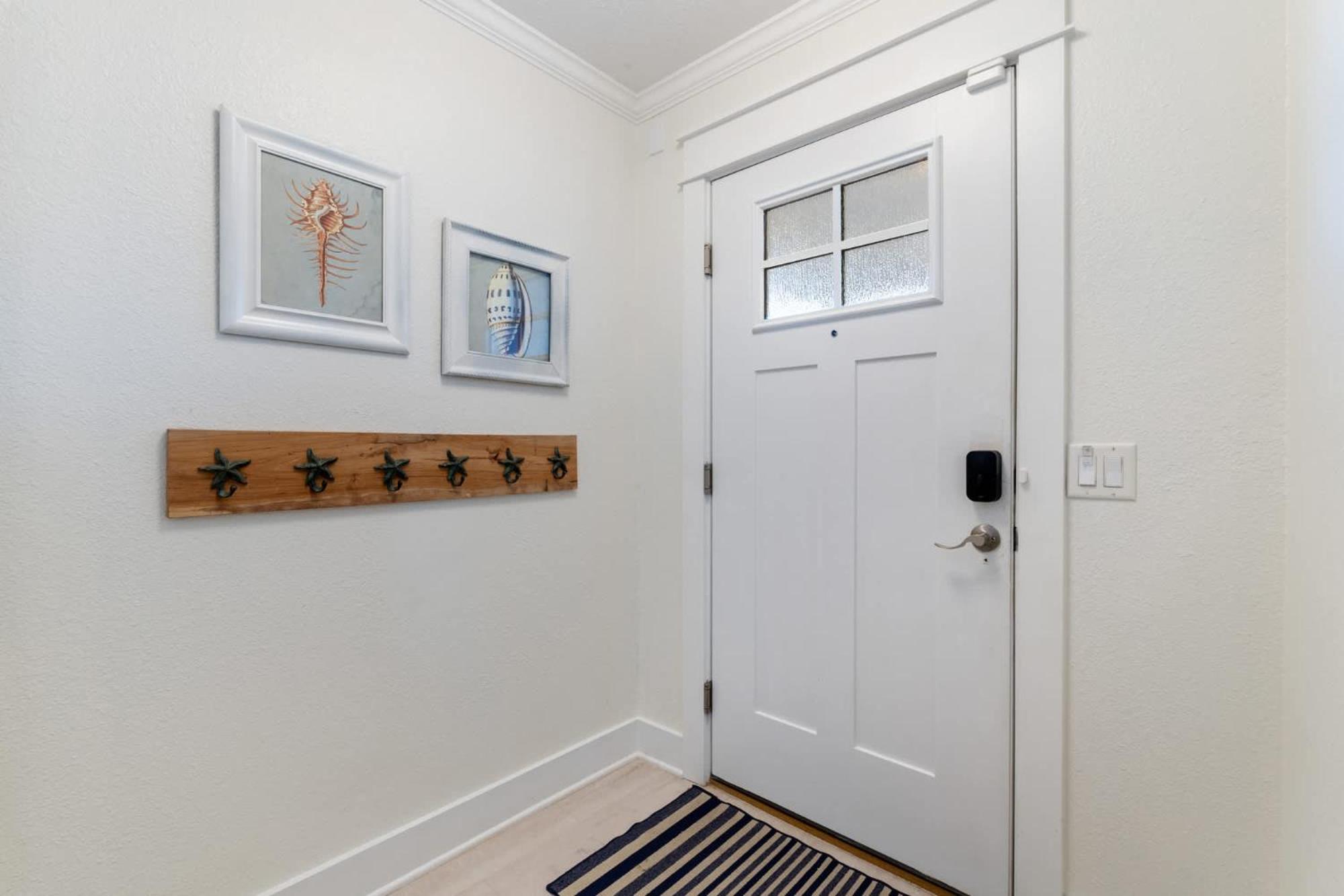 Laguna Breeze-pet Friendly, Short Walk To Holiday home