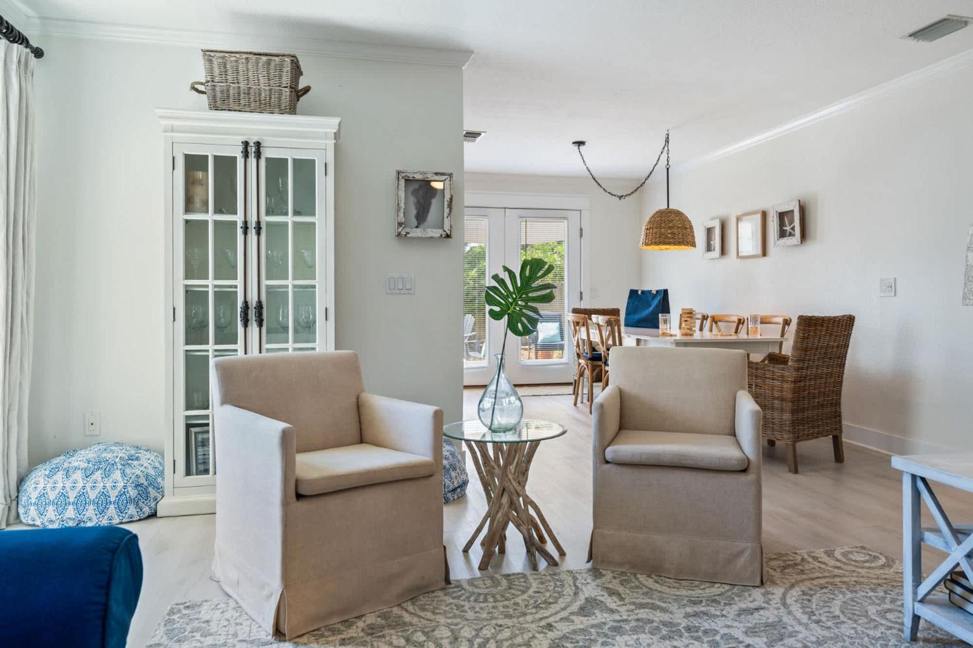 Laguna Breeze-pet Friendly, Short Walk To Holiday home *