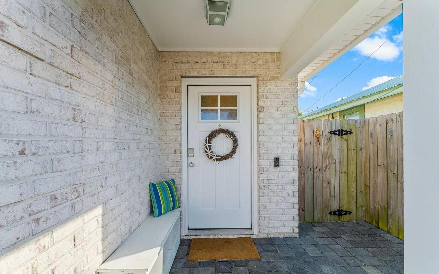 Laguna Breeze-pet Friendly, Short Walk To * Panama City Beach