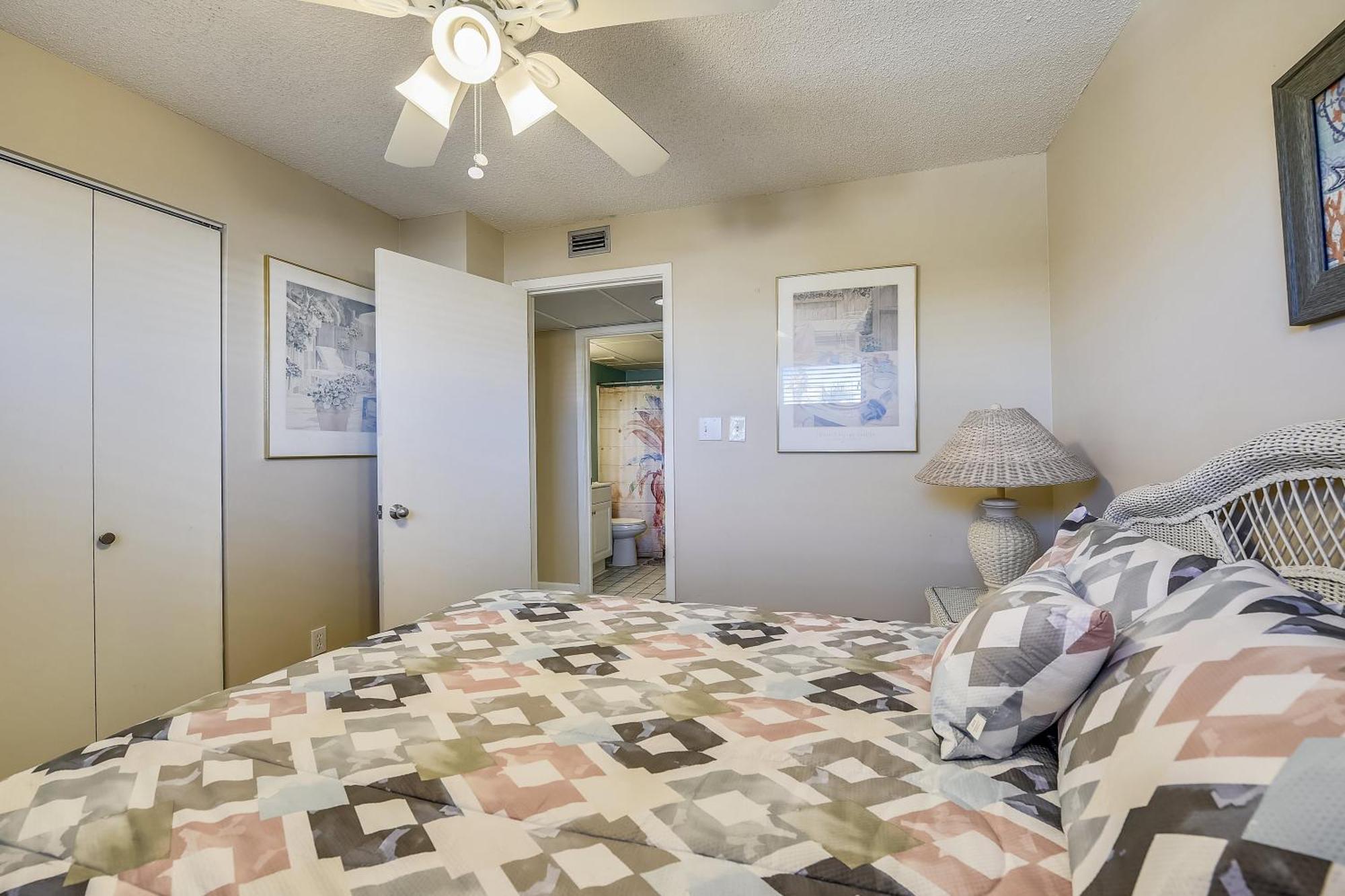 Aquavista #206-w By Book That Holiday home *