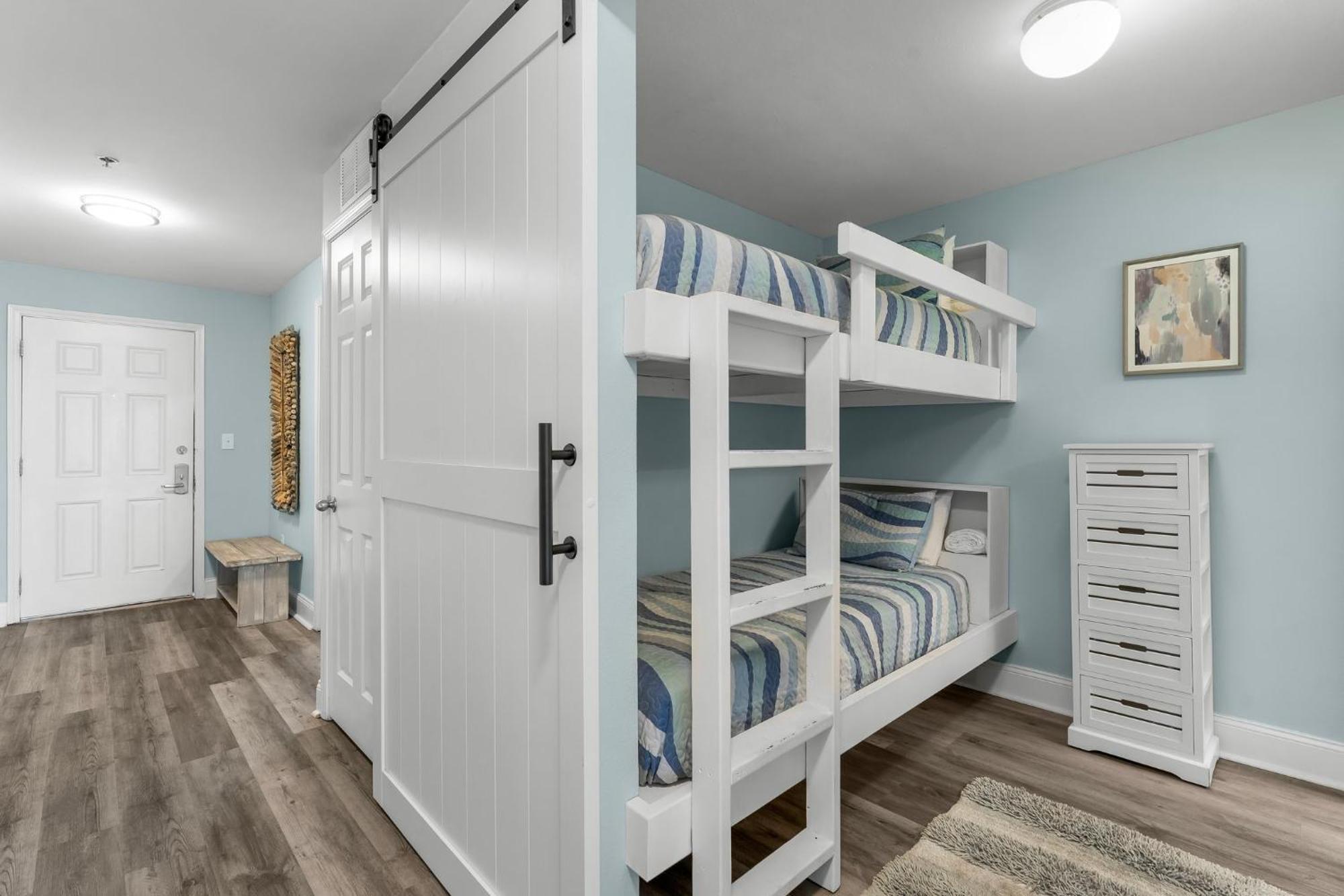 Spectacular Ocean View Condo! Steps To The Beach! By Dolce Getaways Pcb! *