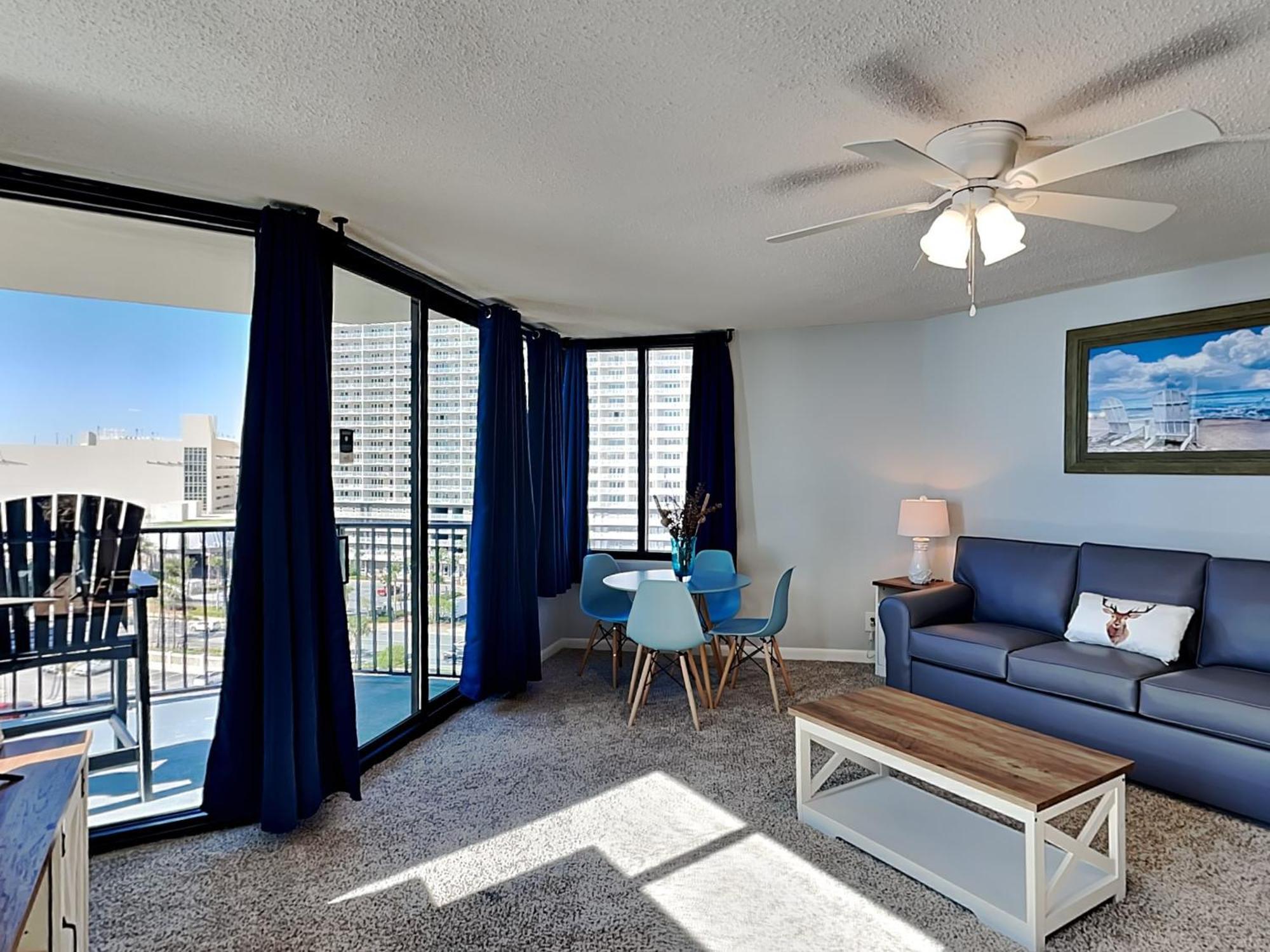 Apartment Sunbird 1012 East *