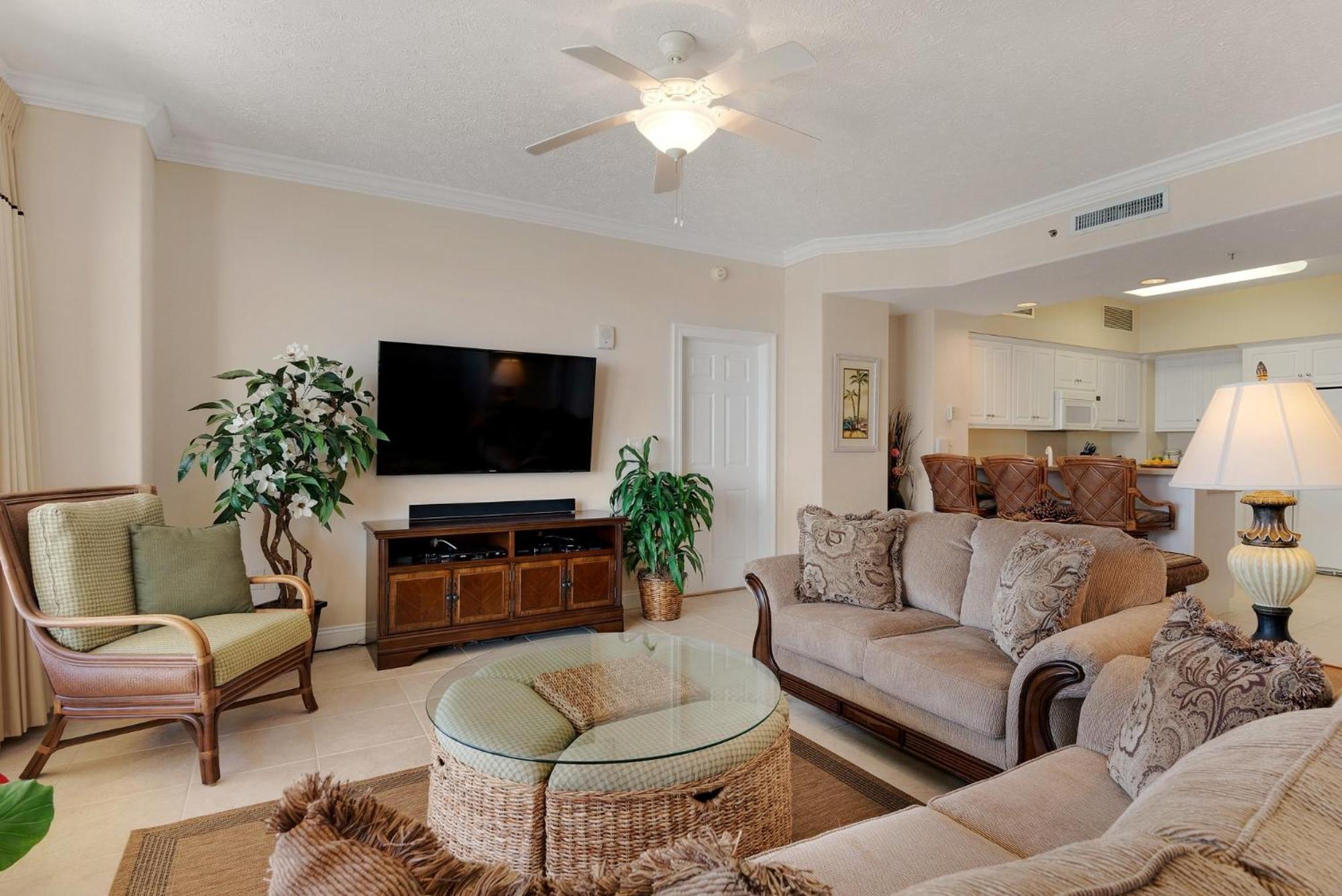 Apartment Stunning 16th Floor With Fitness Center, Hot Tubs, Pools, And Access - Unit 1606