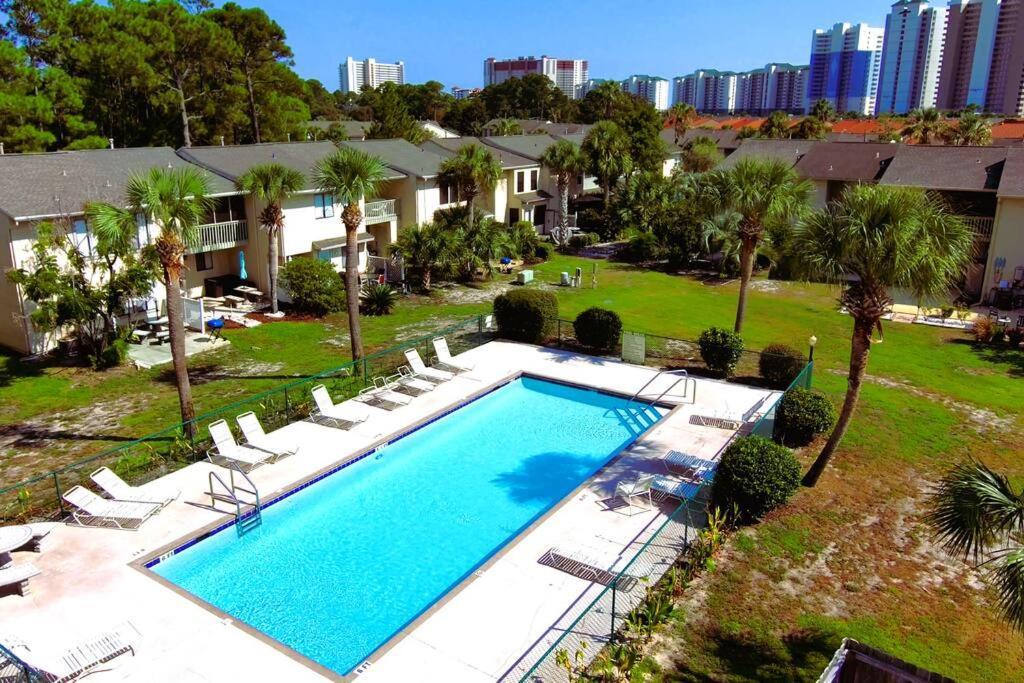 Pets Free! Fenced! Parking For 2! 11 Pools! Apartment Panama City Beach