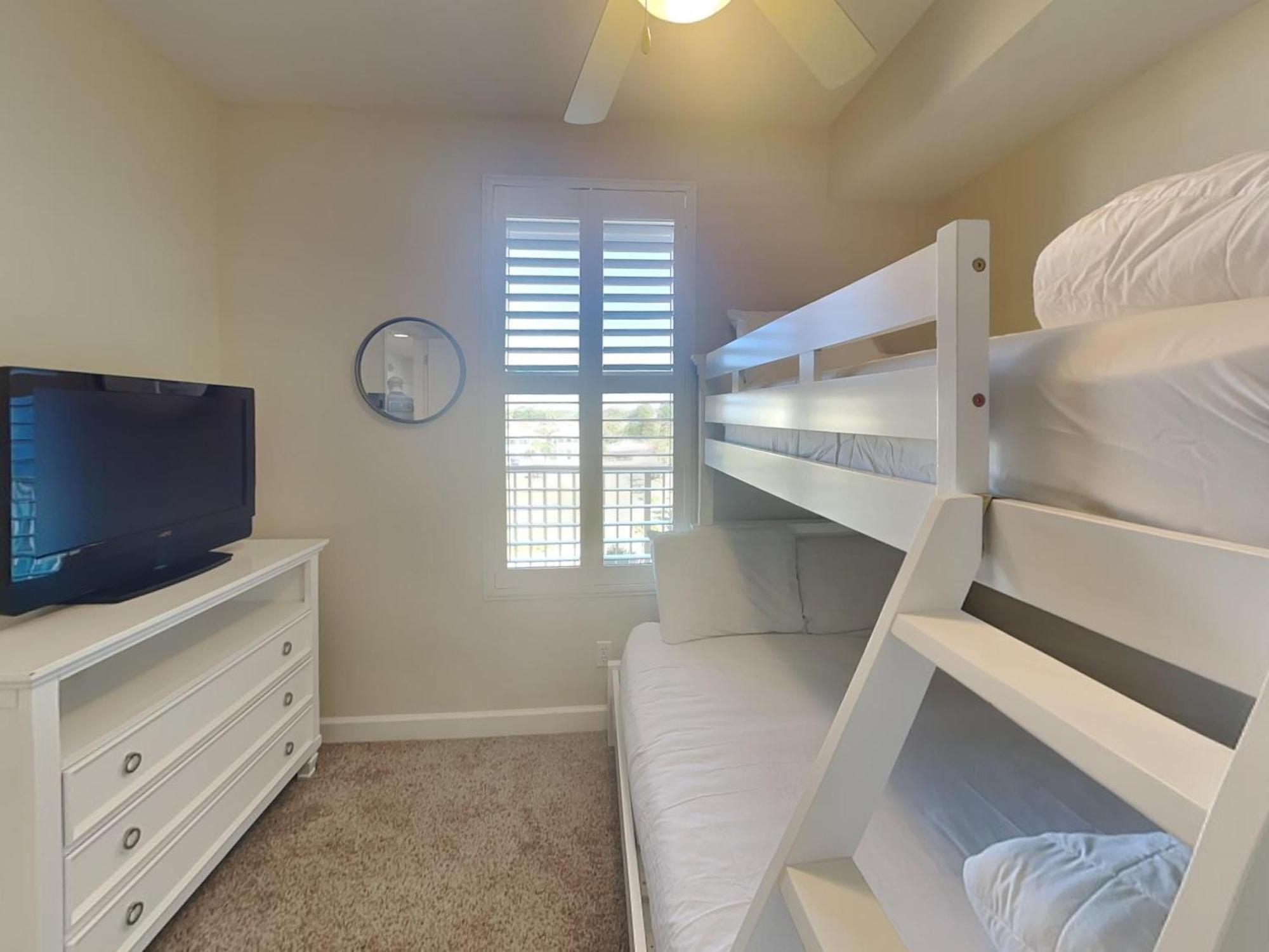 Apartment Grandview East 403 *