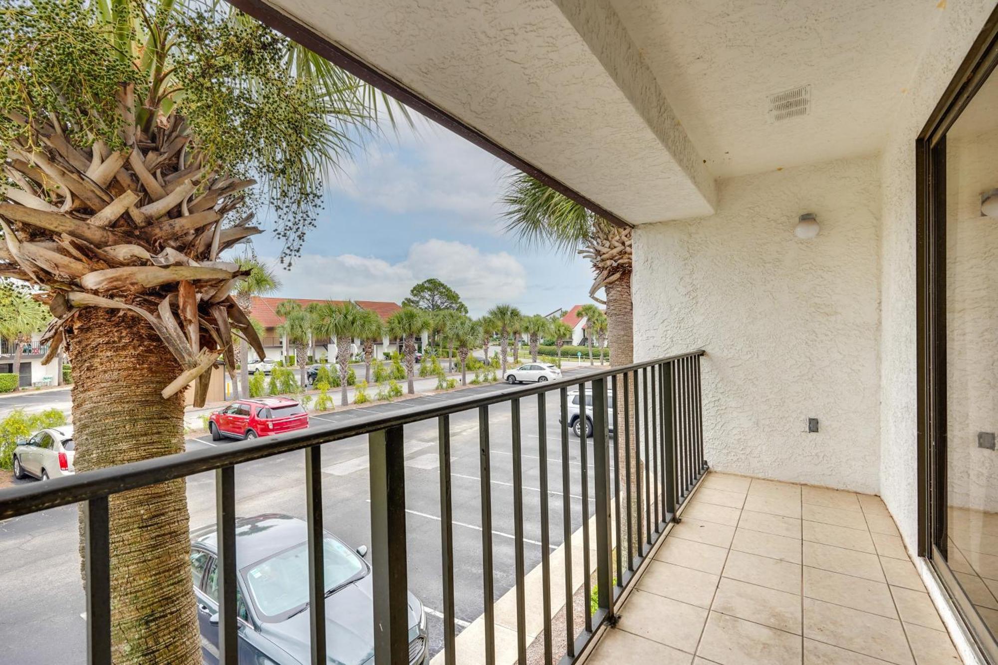 Apartment Pool And Trolley Access Pcb Condo! *