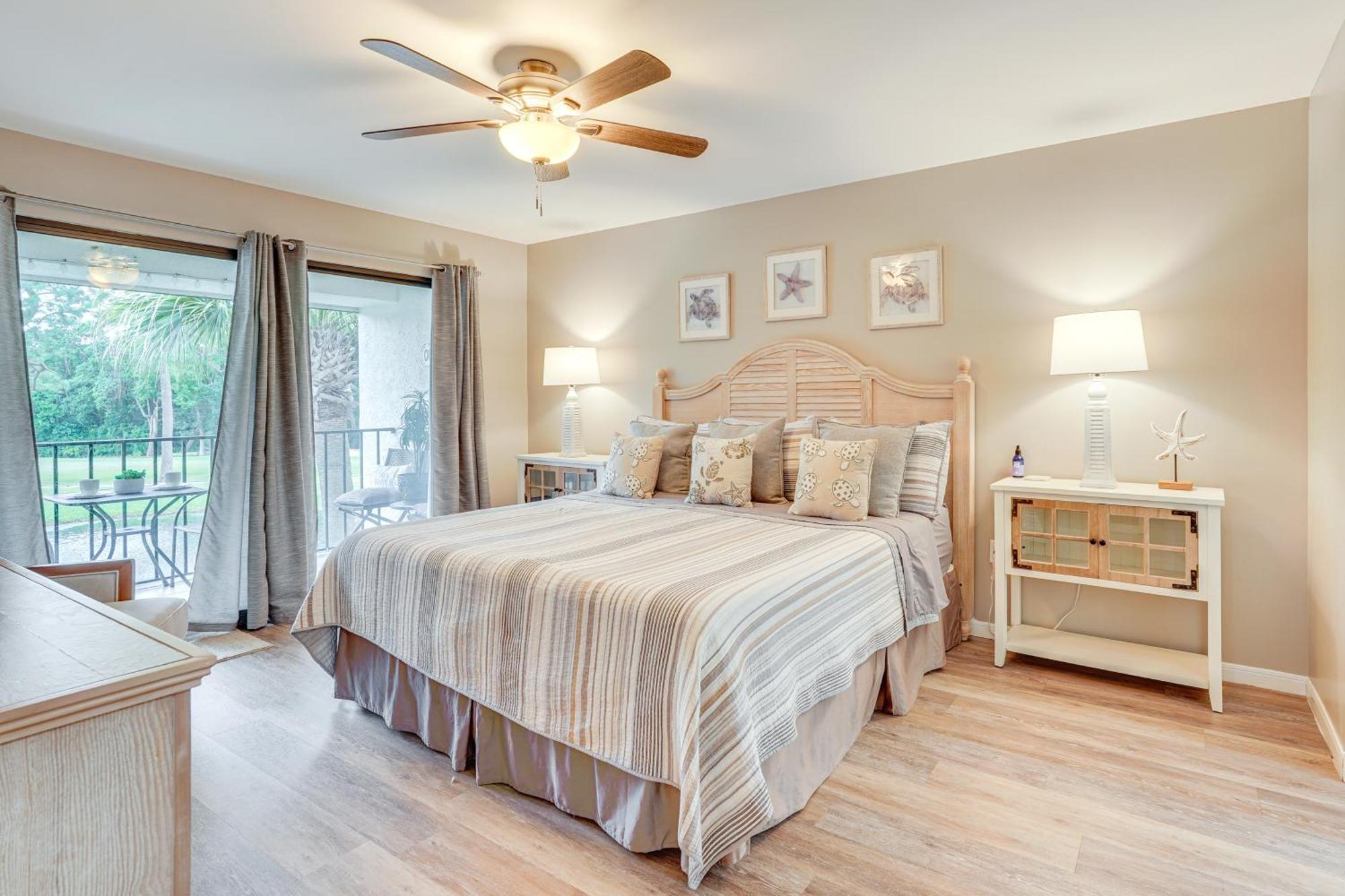 Pool And Trolley Access Pcb Condo! Apartment *