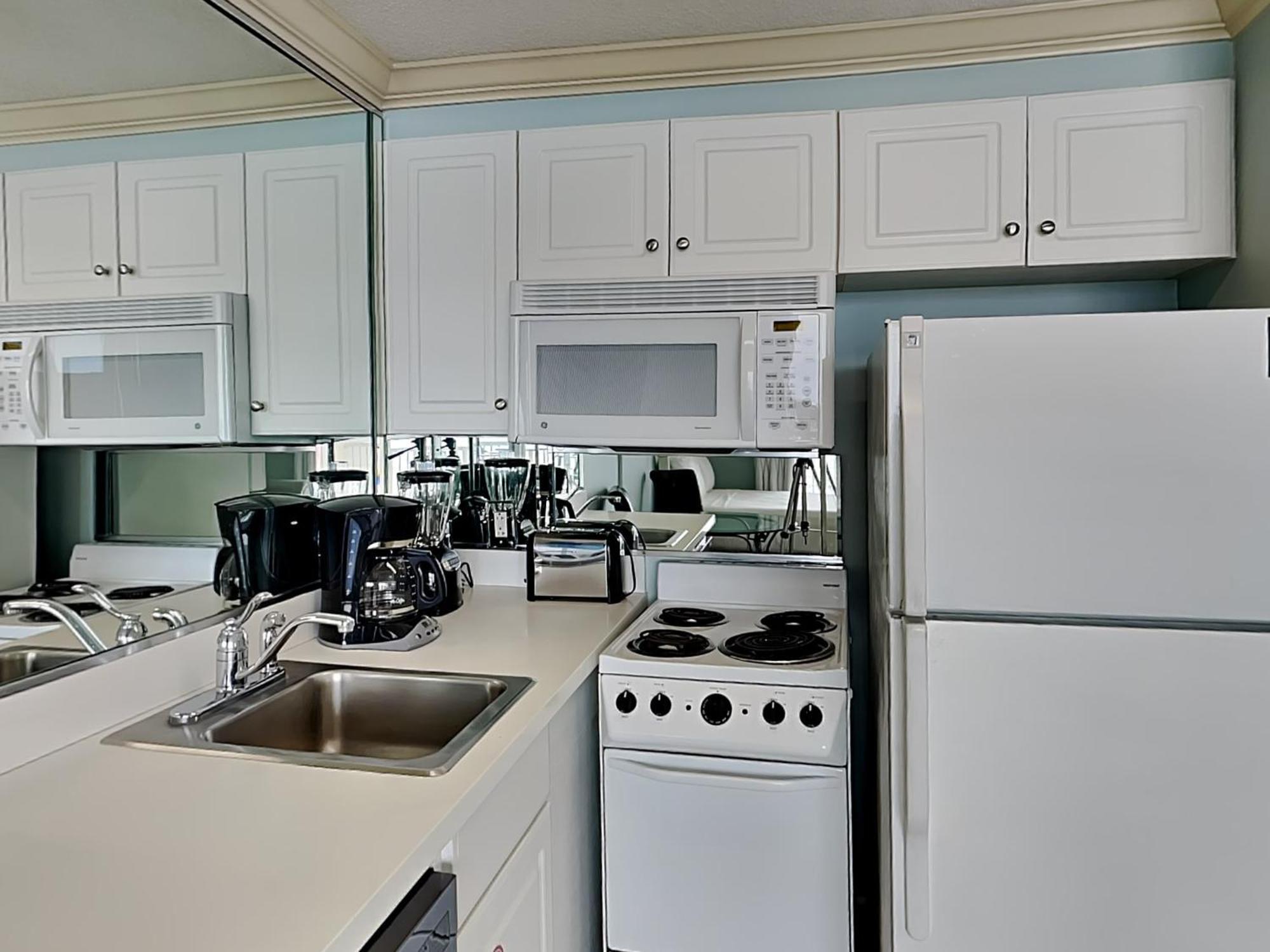 Majestic Towers I 312 Apartment *
