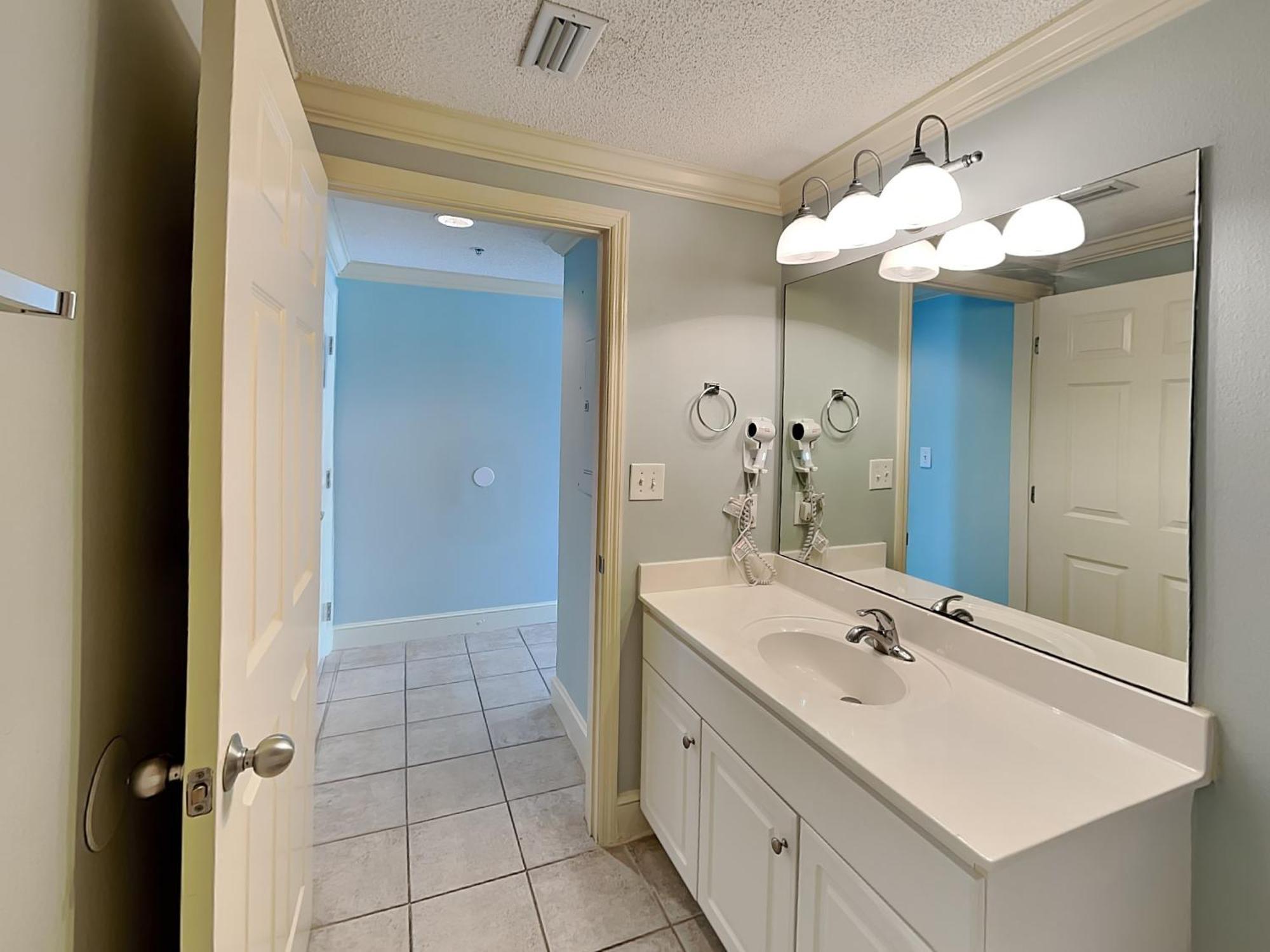 Majestic Towers I 312 Apartment *