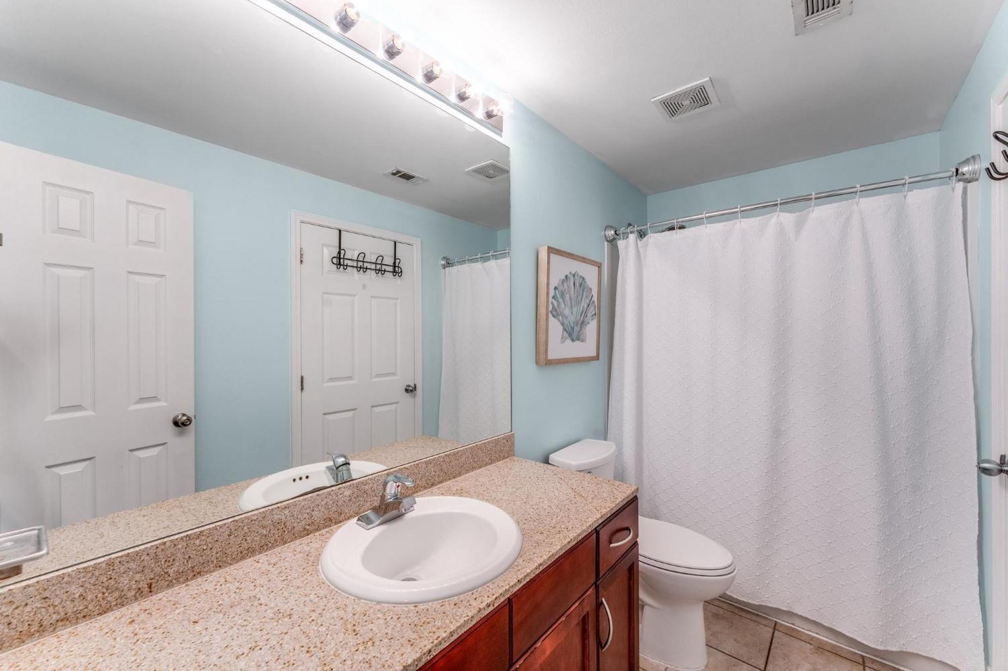Laketown Wharf 1034 Apartment