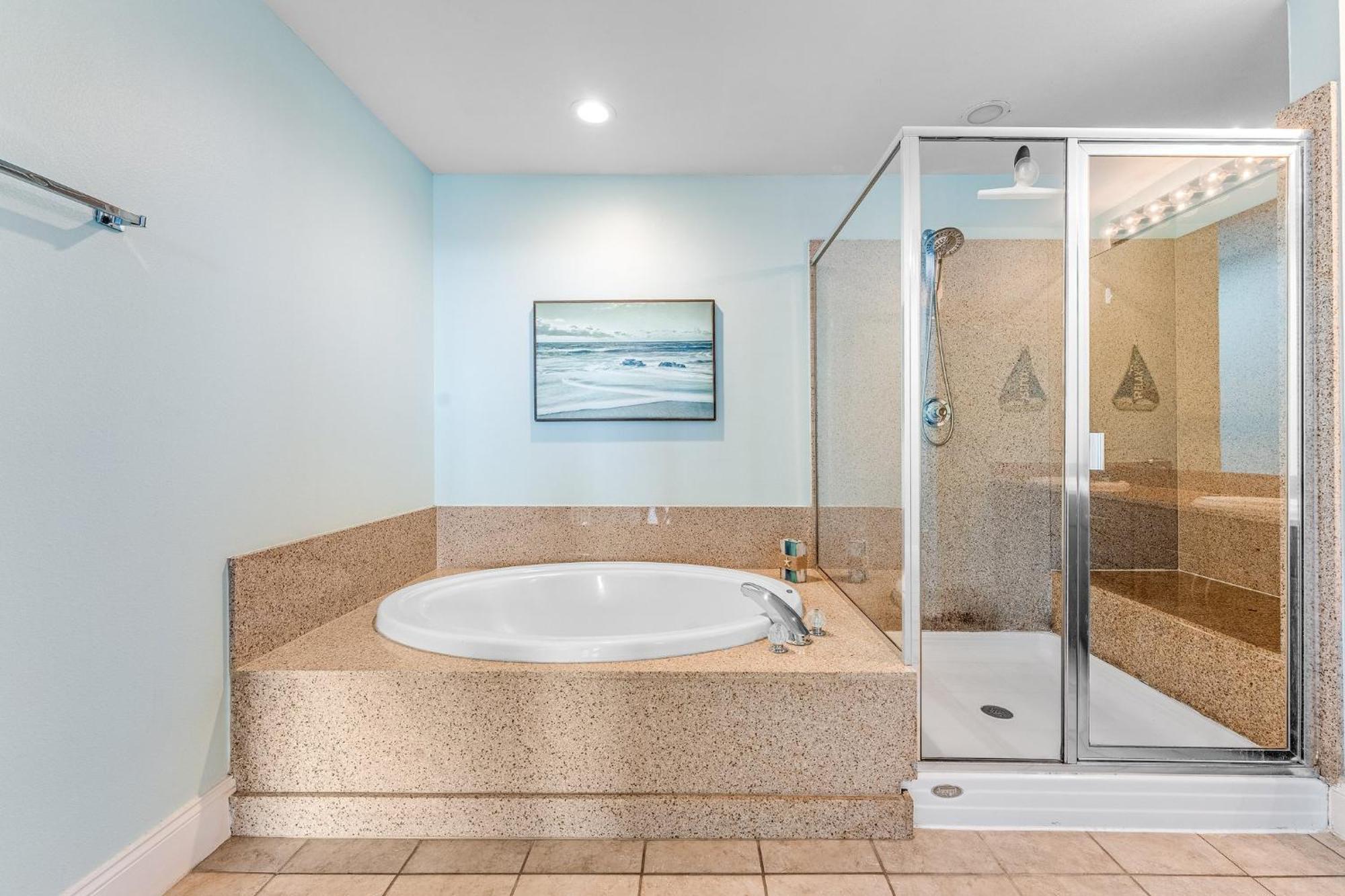 Laketown Wharf 1034 Apartment *